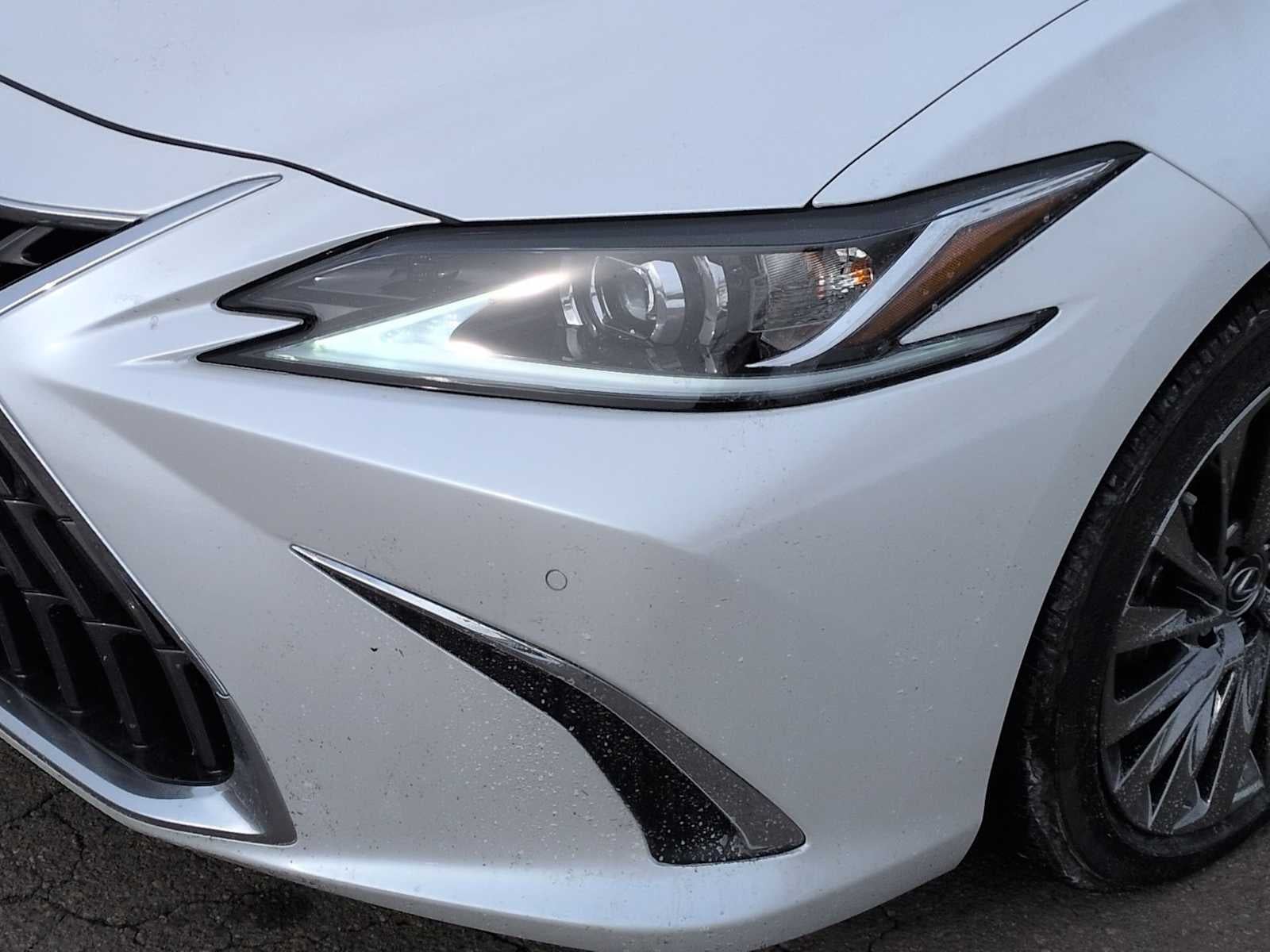 2025 Lexus ES ES 300h Luxury FWD