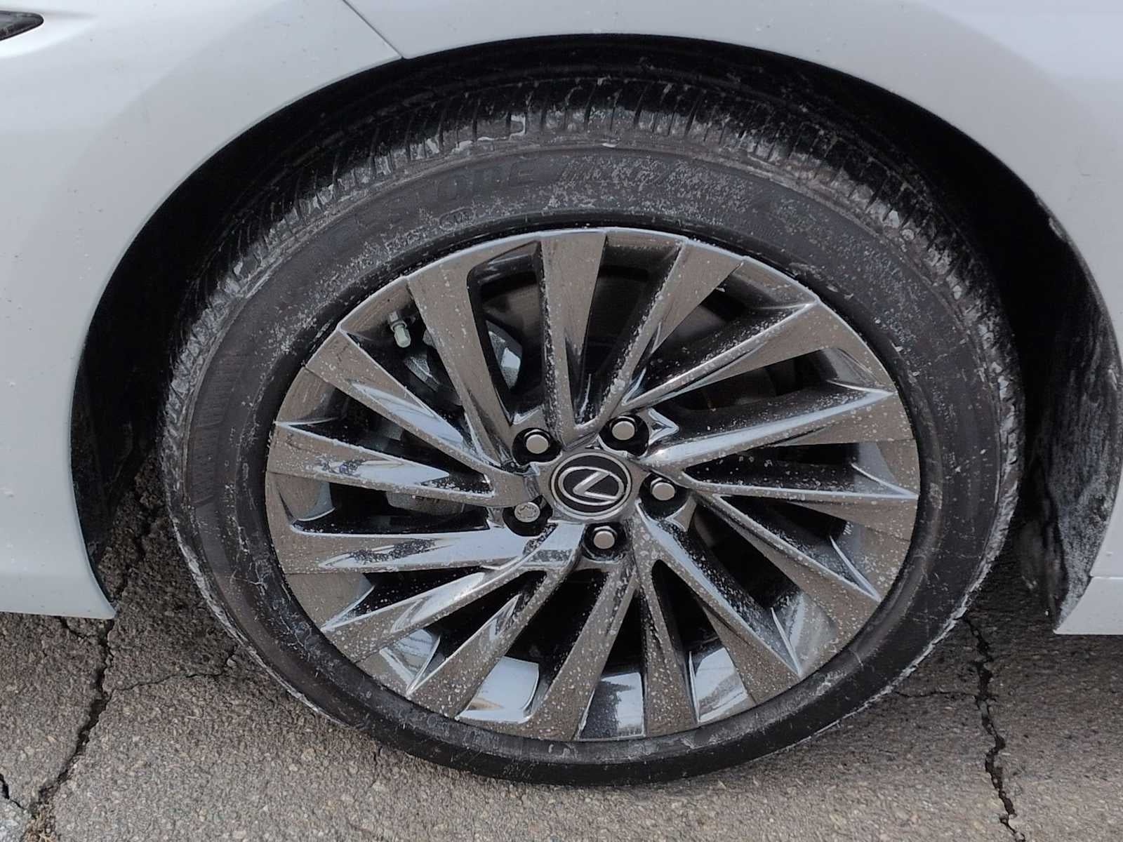 2025 Lexus ES ES 300h Luxury FWD