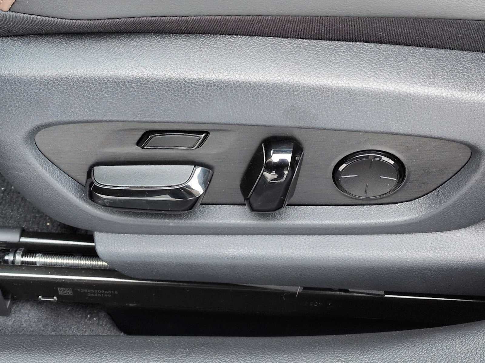 2025 Lexus ES ES 300h Luxury FWD