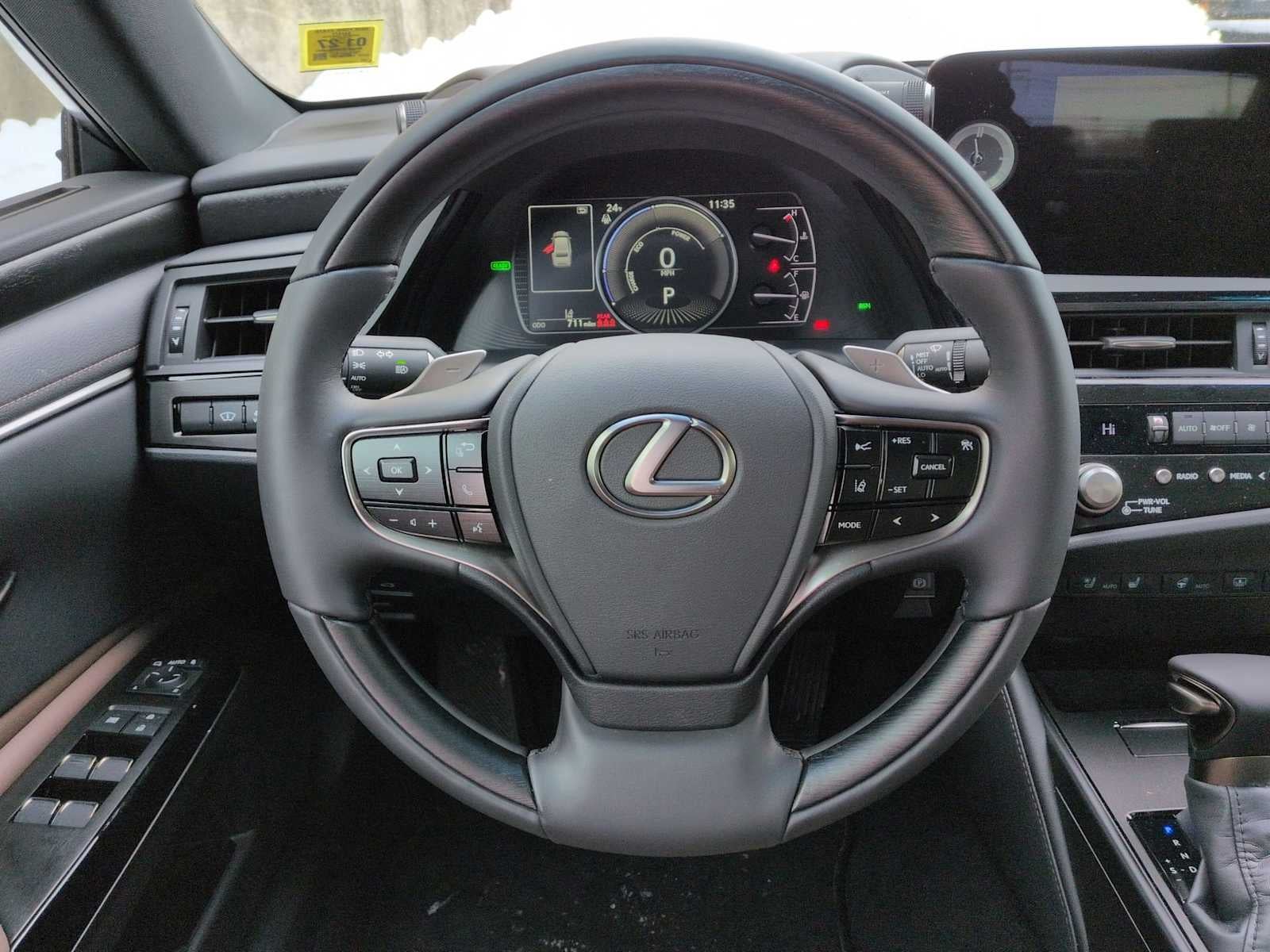 2025 Lexus ES ES 300h Luxury FWD