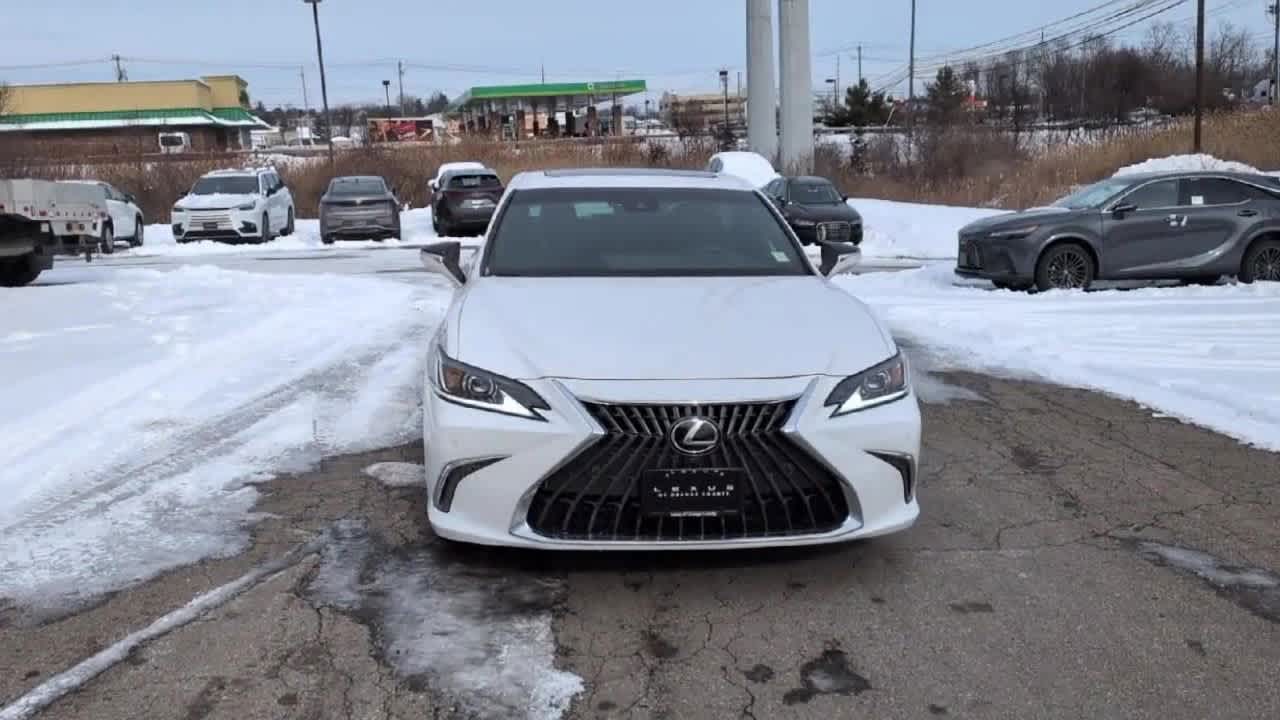 2025 Lexus ES ES 300h Luxury FWD