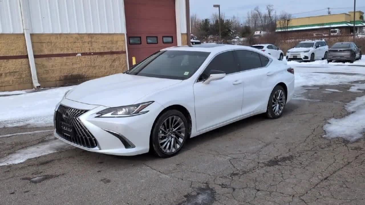 2025 Lexus ES ES 300h Luxury FWD