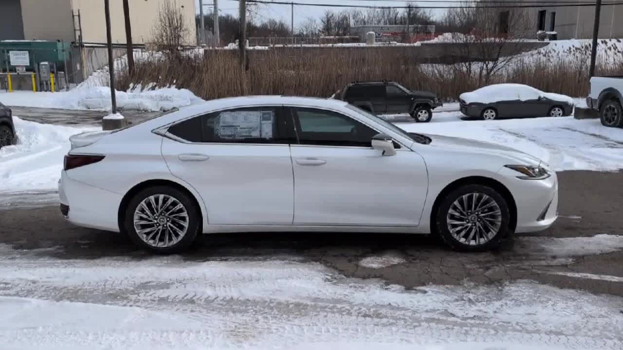 2025 Lexus ES ES 300h Luxury FWD