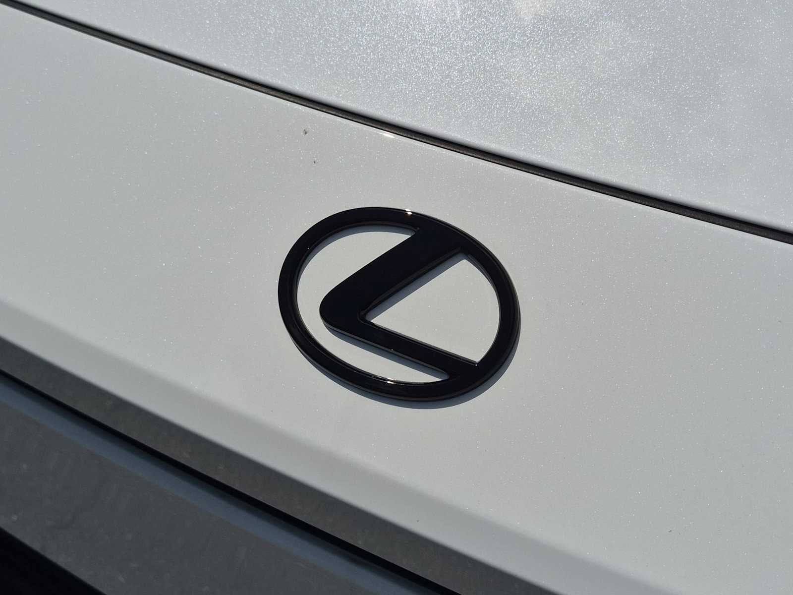 2026 Lexus ES ES 350h Premium AWD