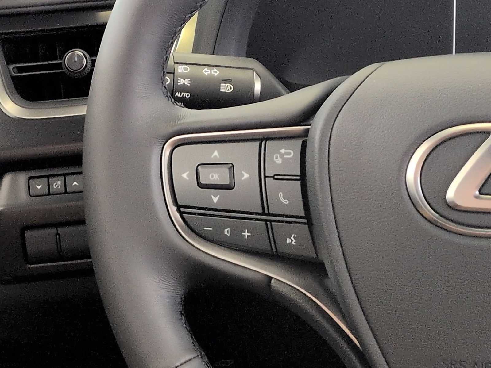 2026 Lexus UX UX 300h Premium AWD