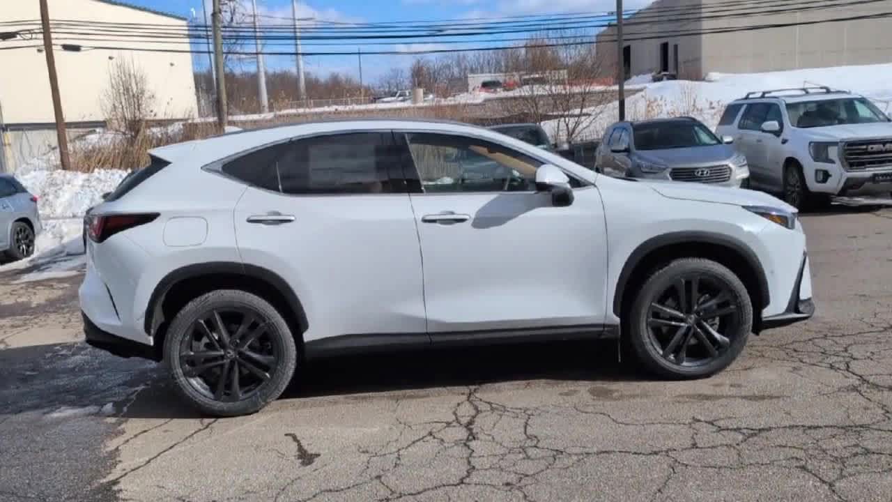 2026 Lexus NX NX 450h+ Luxury AWD
