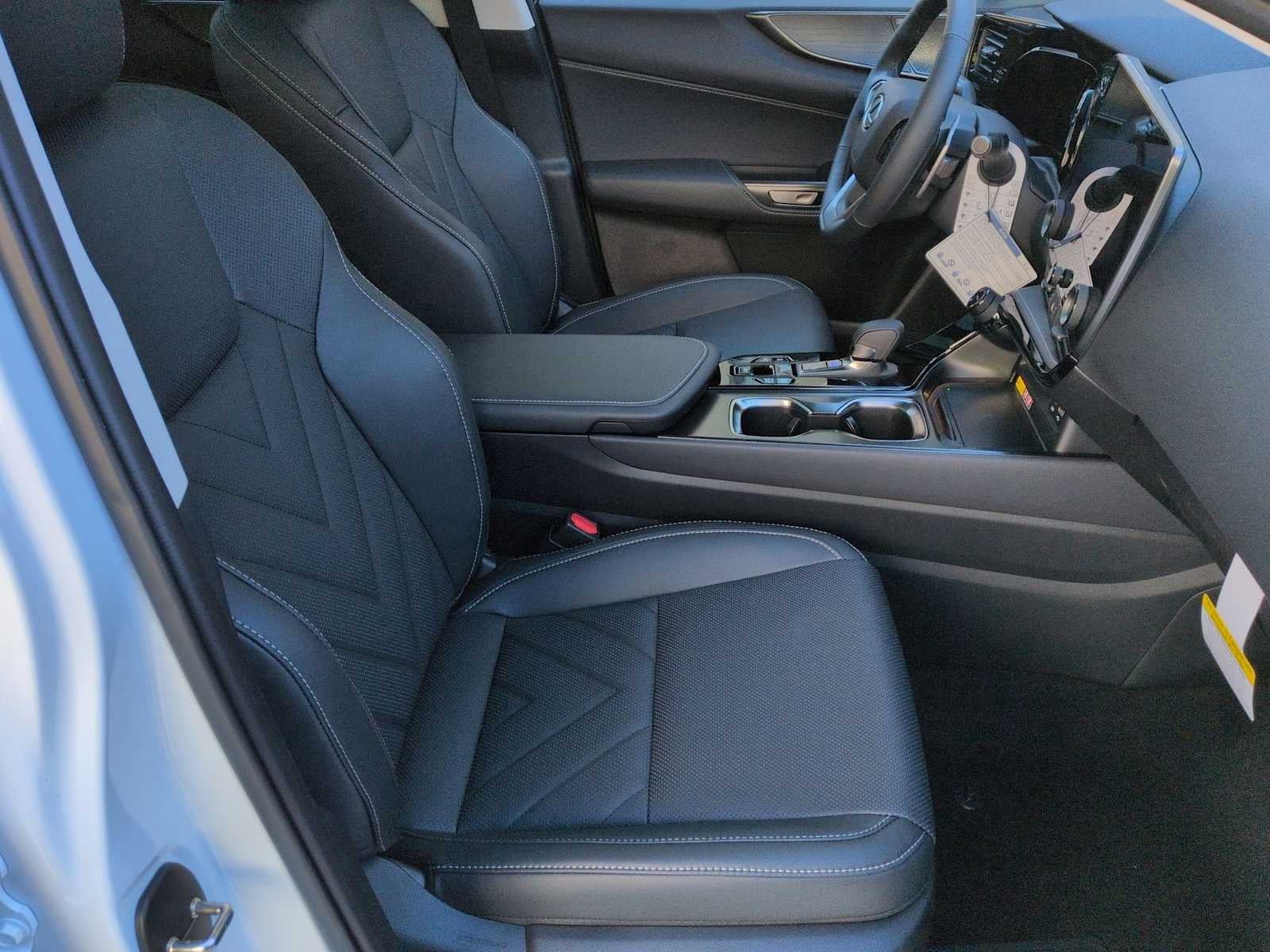 2026 Lexus NX NX 450h+ Luxury AWD