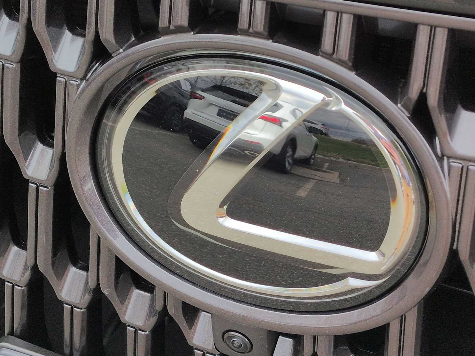 2026 Lexus NX NX 450h+ Luxury AWD