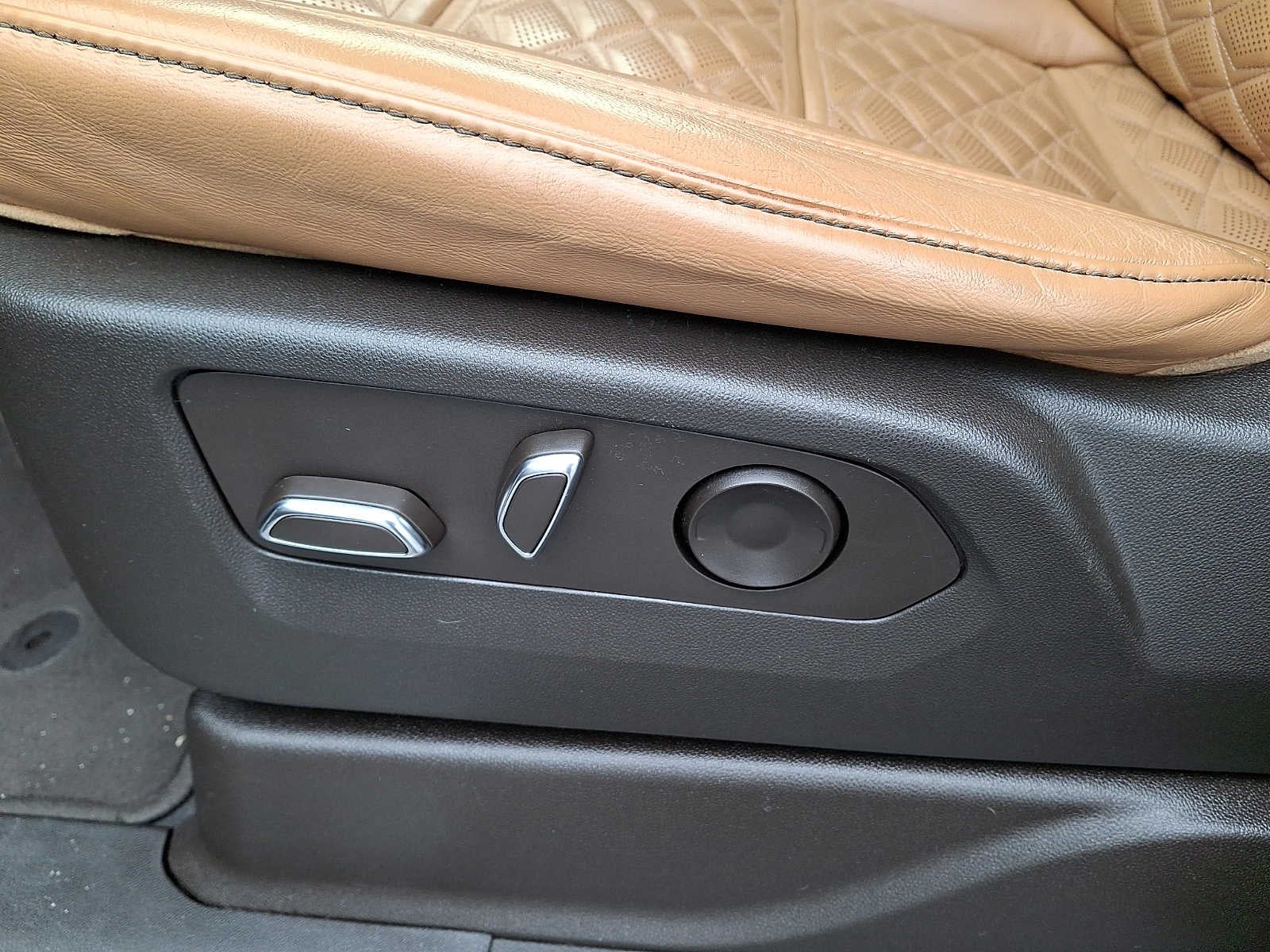 2023 Cadillac Escalade 4WD Sport