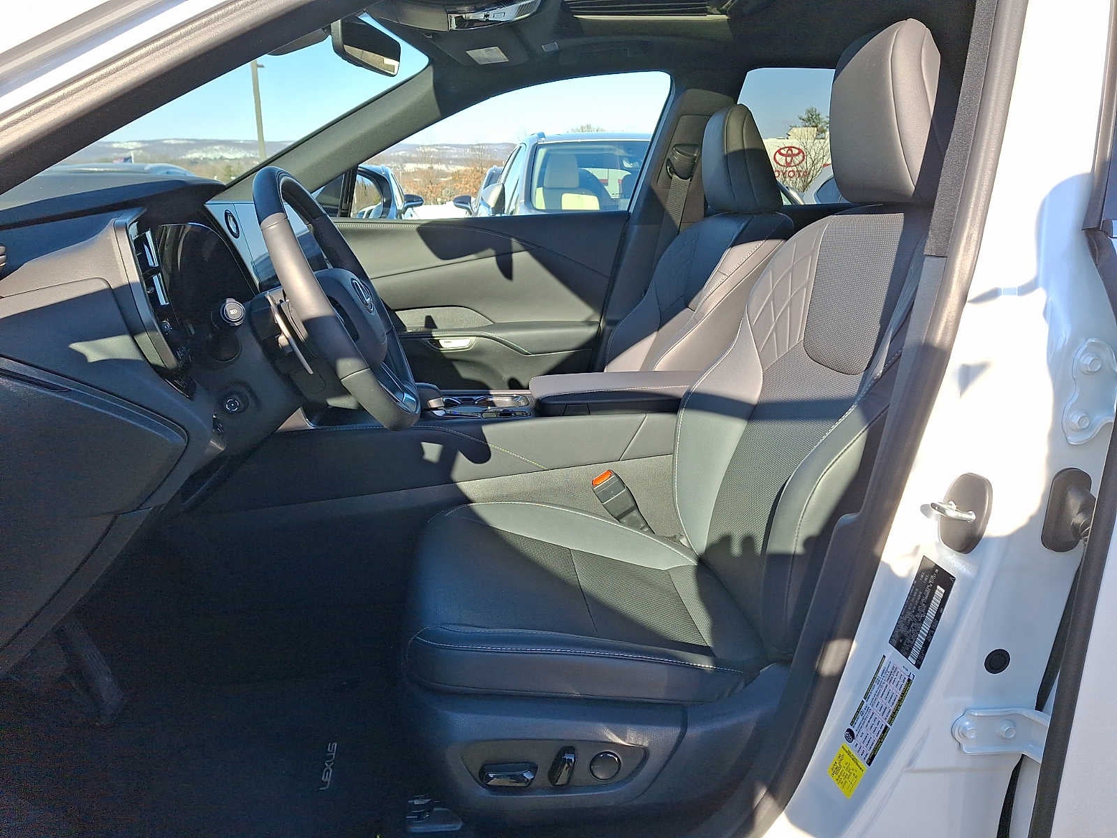 2025 Lexus RX Premium