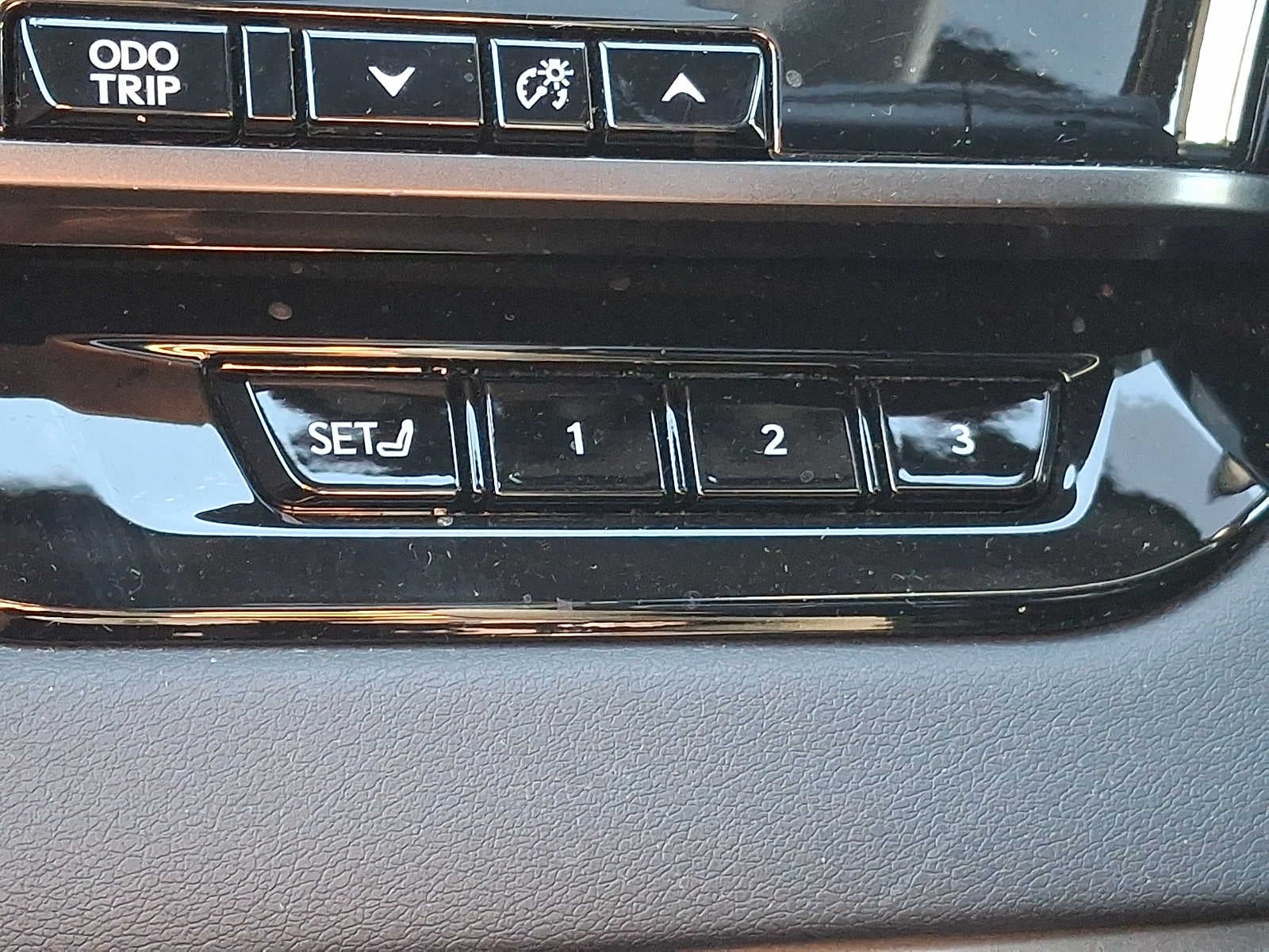 2023 Lexus RX Premium