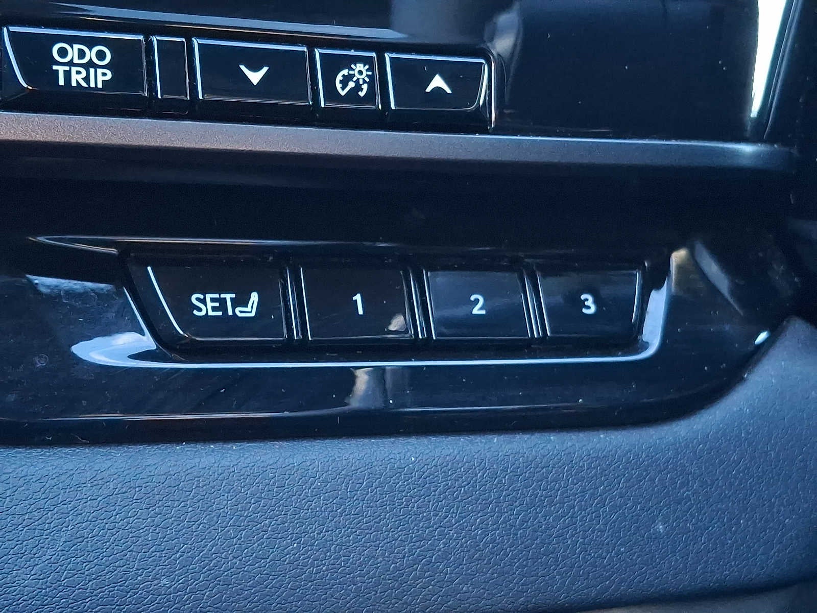 2023 Lexus RX Premium