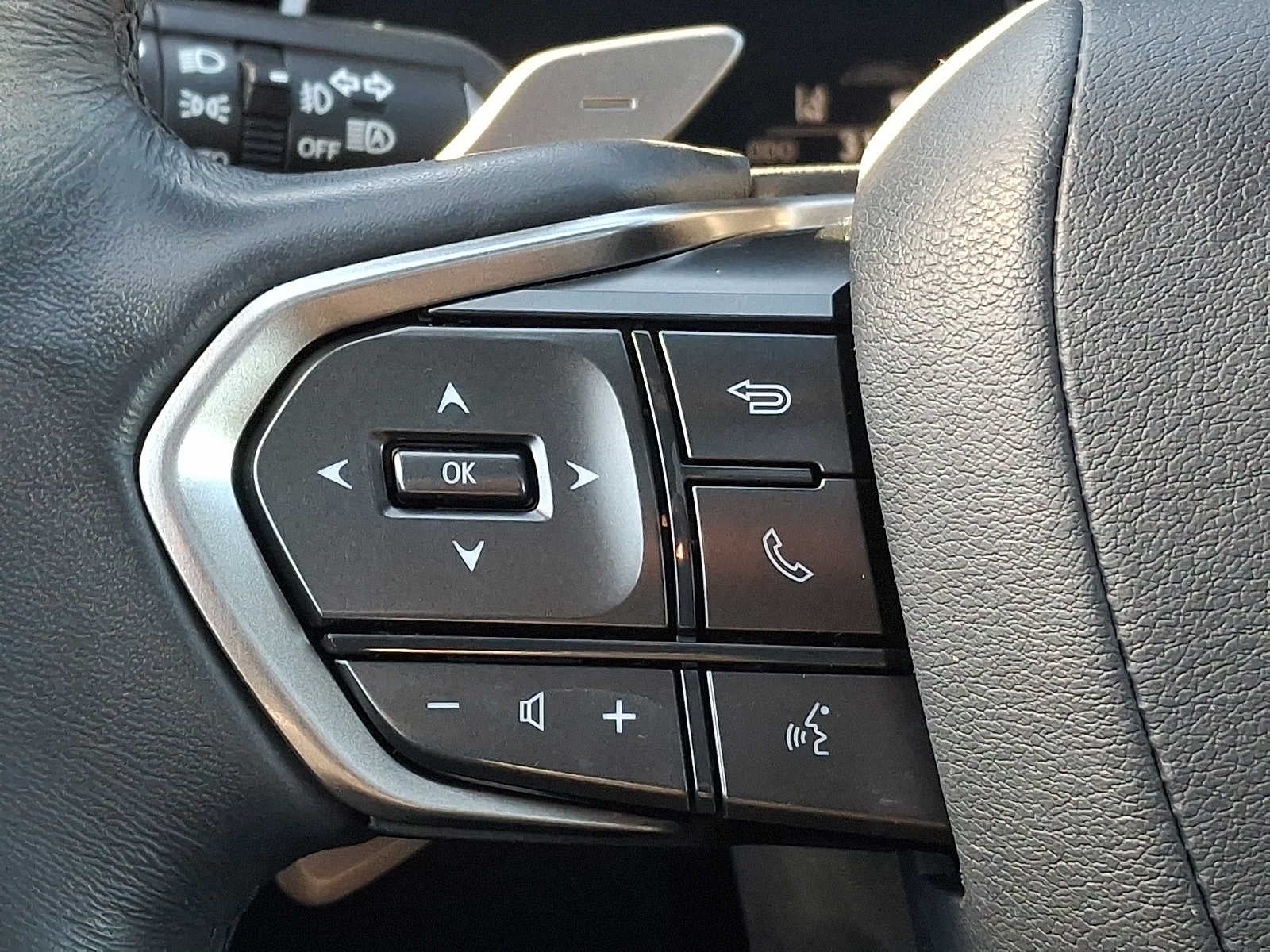 2023 Lexus RX Premium