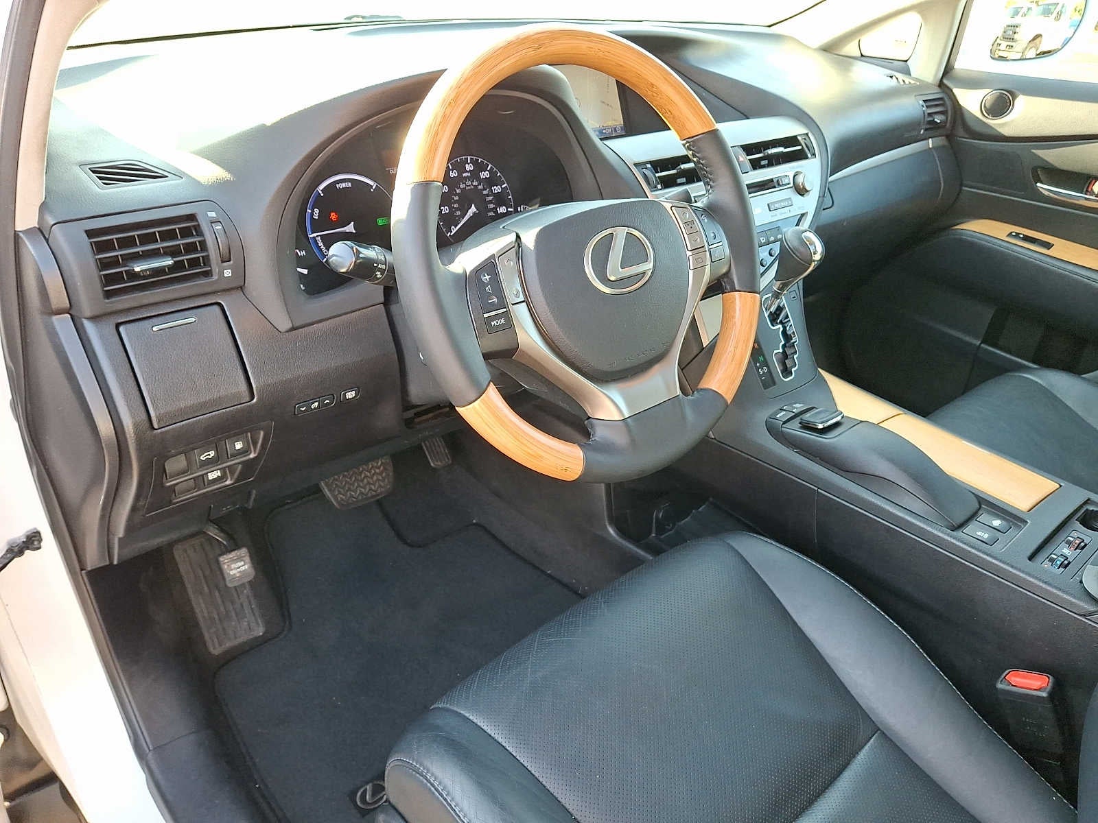 2015 Lexus RX 450h AWD 4dr