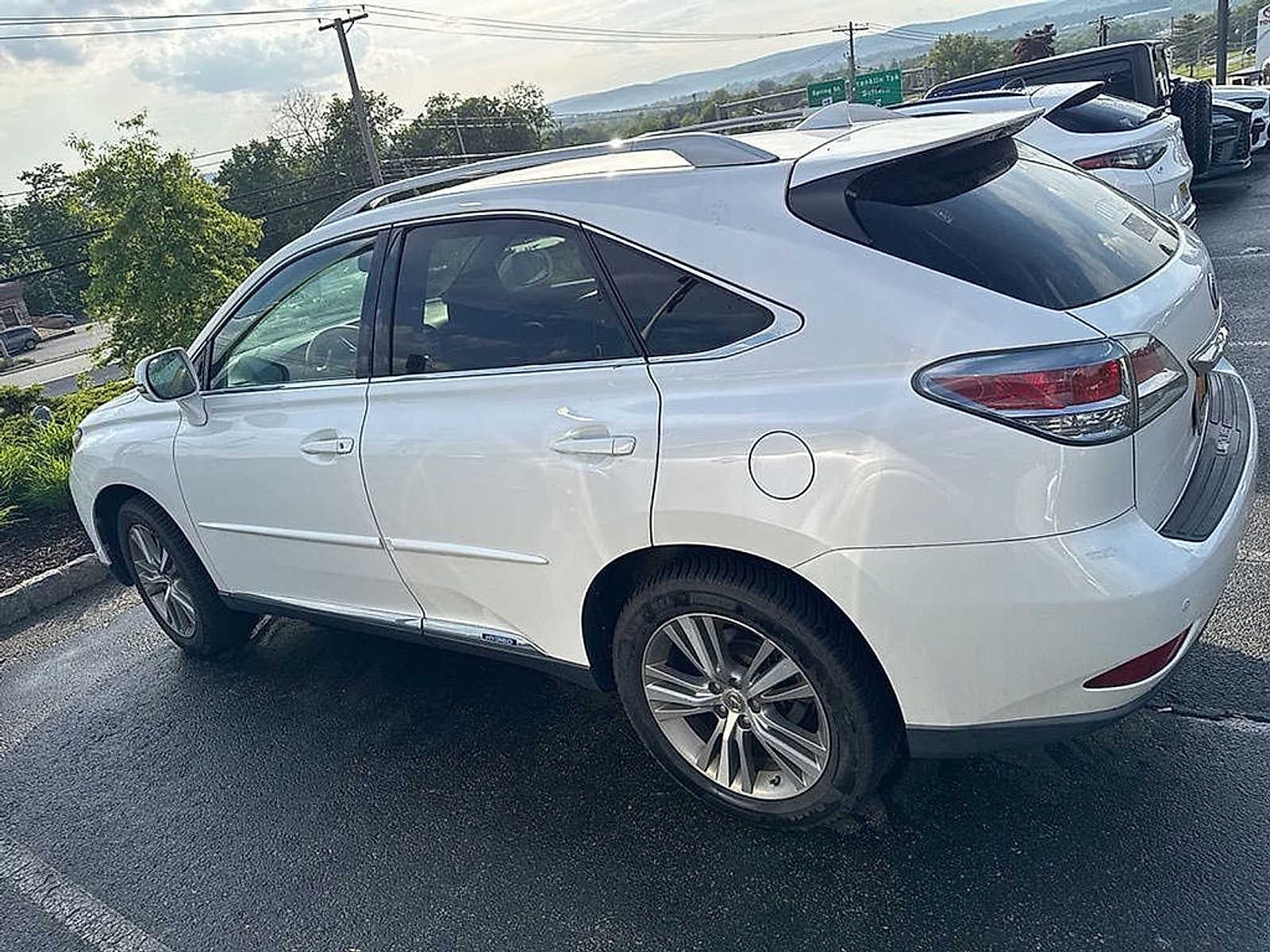 2015 Lexus RX 450h AWD 4dr