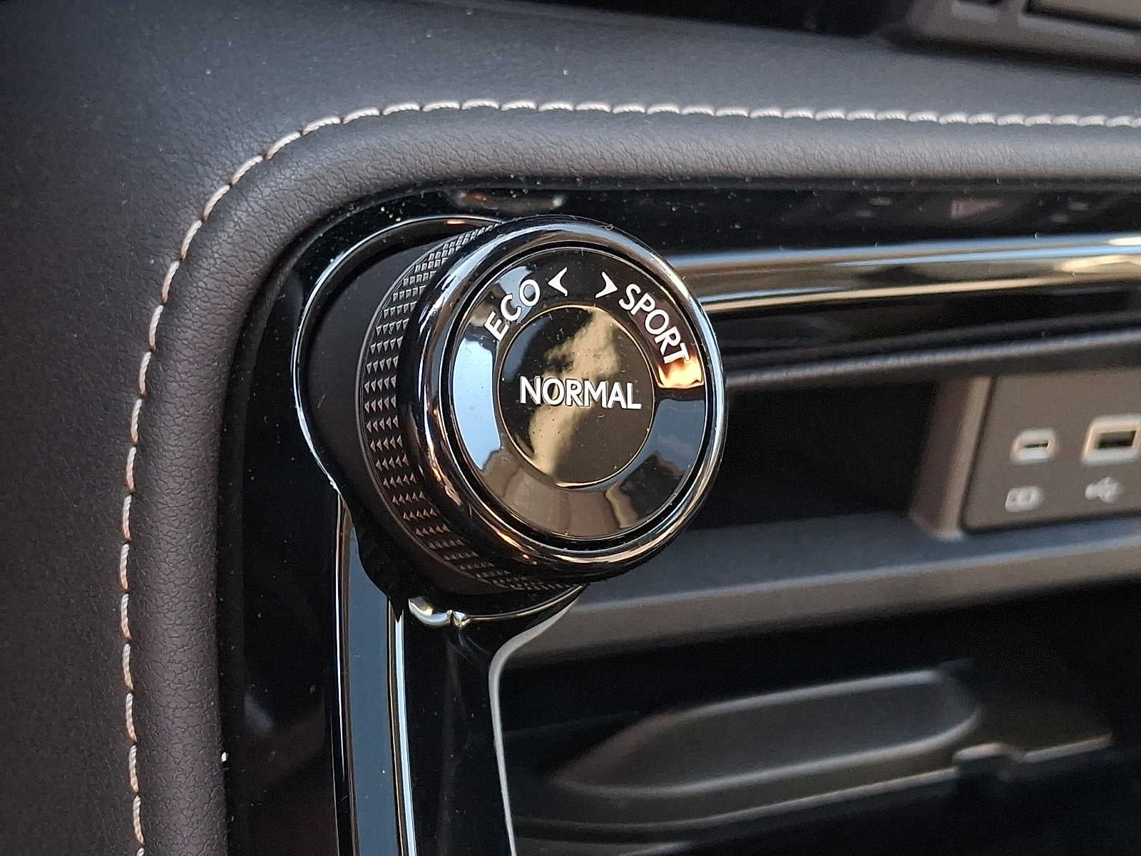 2026 Lexus NX 350 PREMIUM AWD PREMIUM