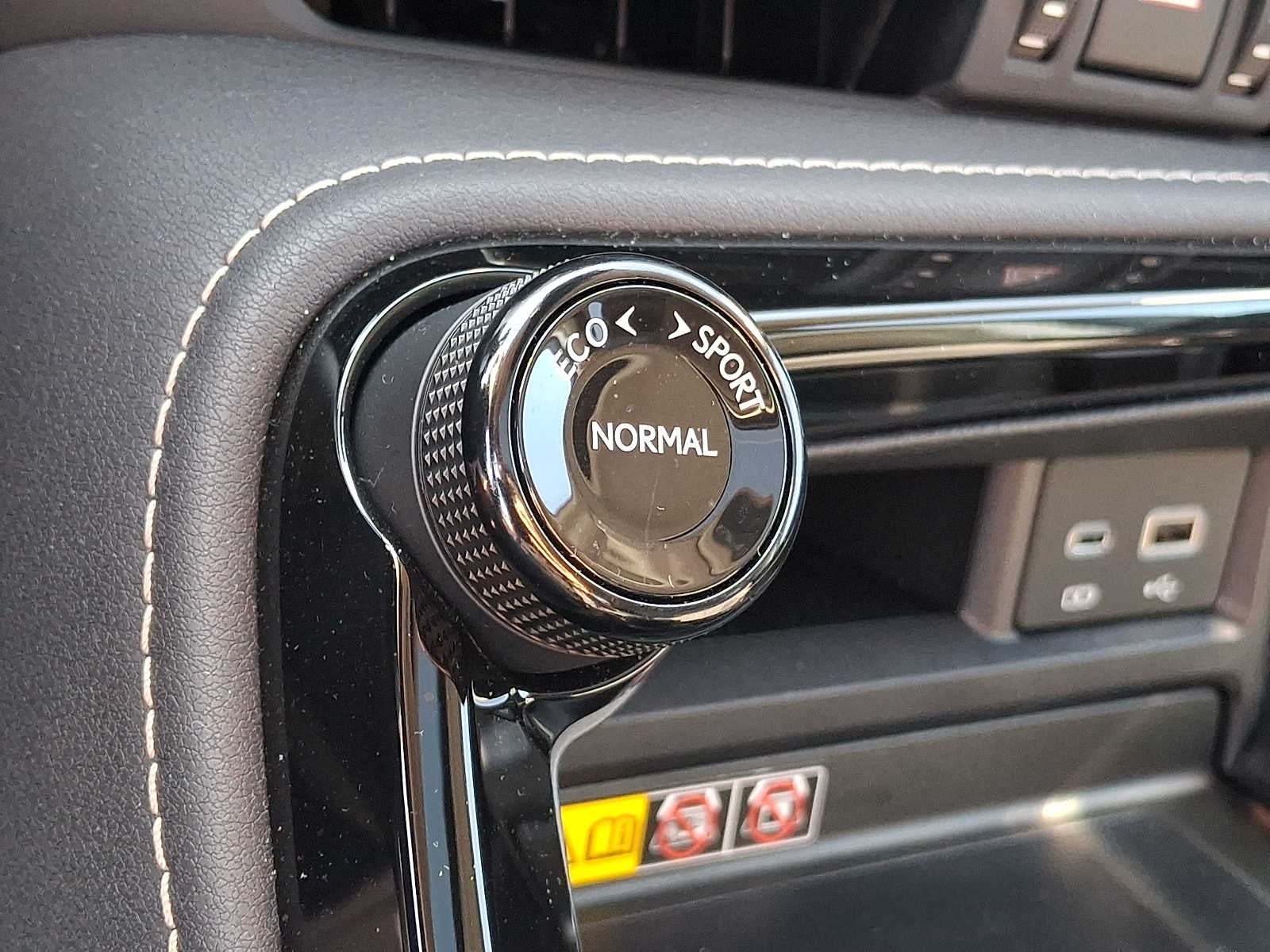 2026 Lexus NX 350h PREMIUM AWD PREMIUM