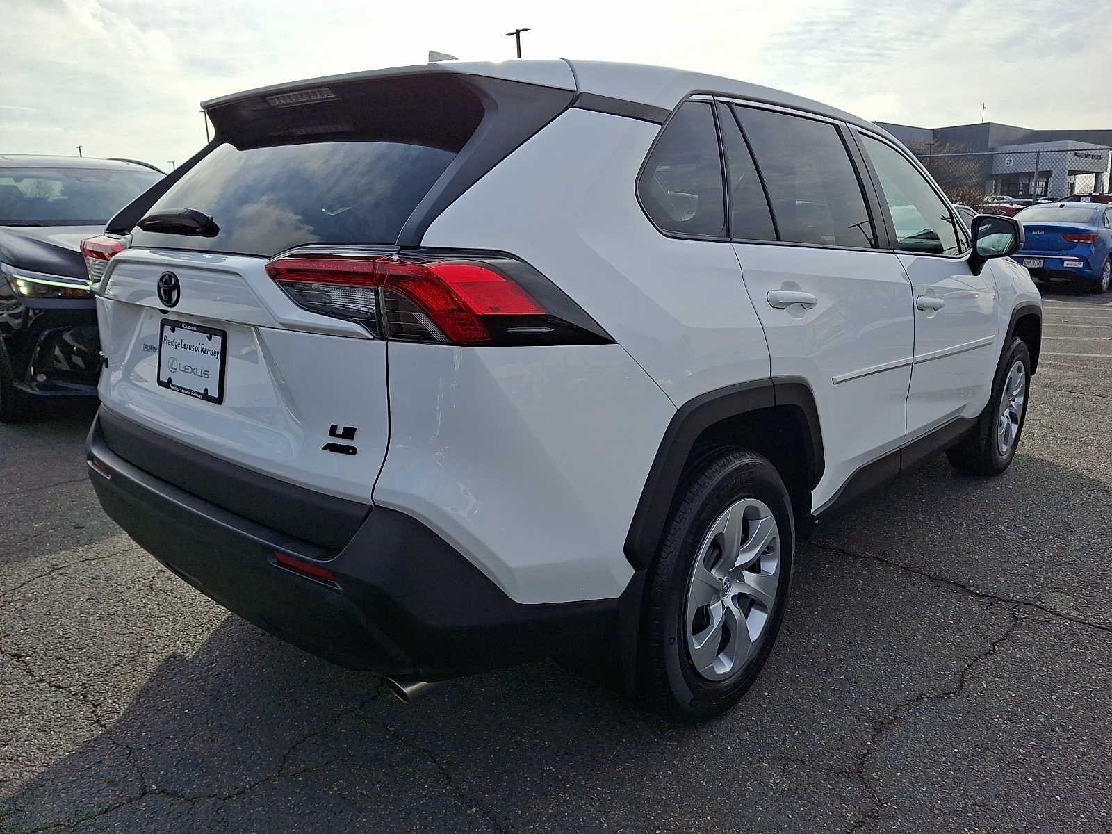 2022 Toyota RAV4 LE