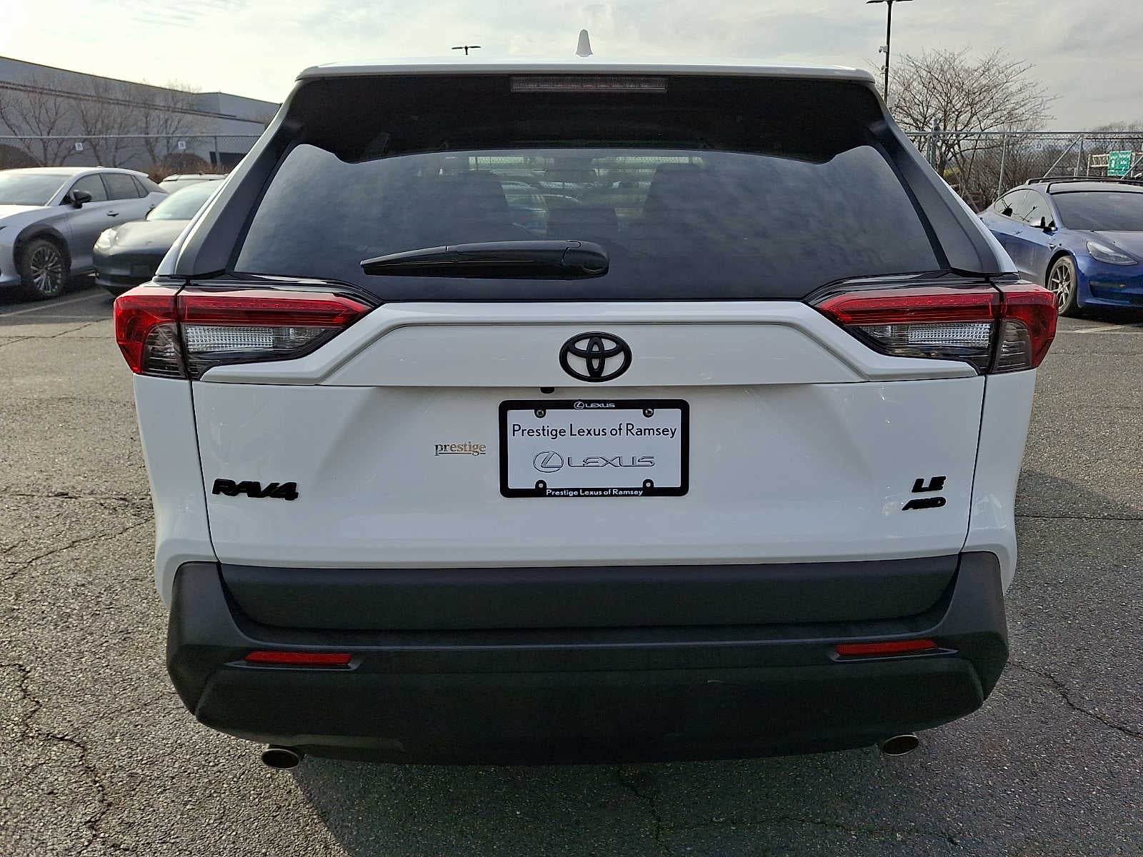 2022 Toyota RAV4 LE