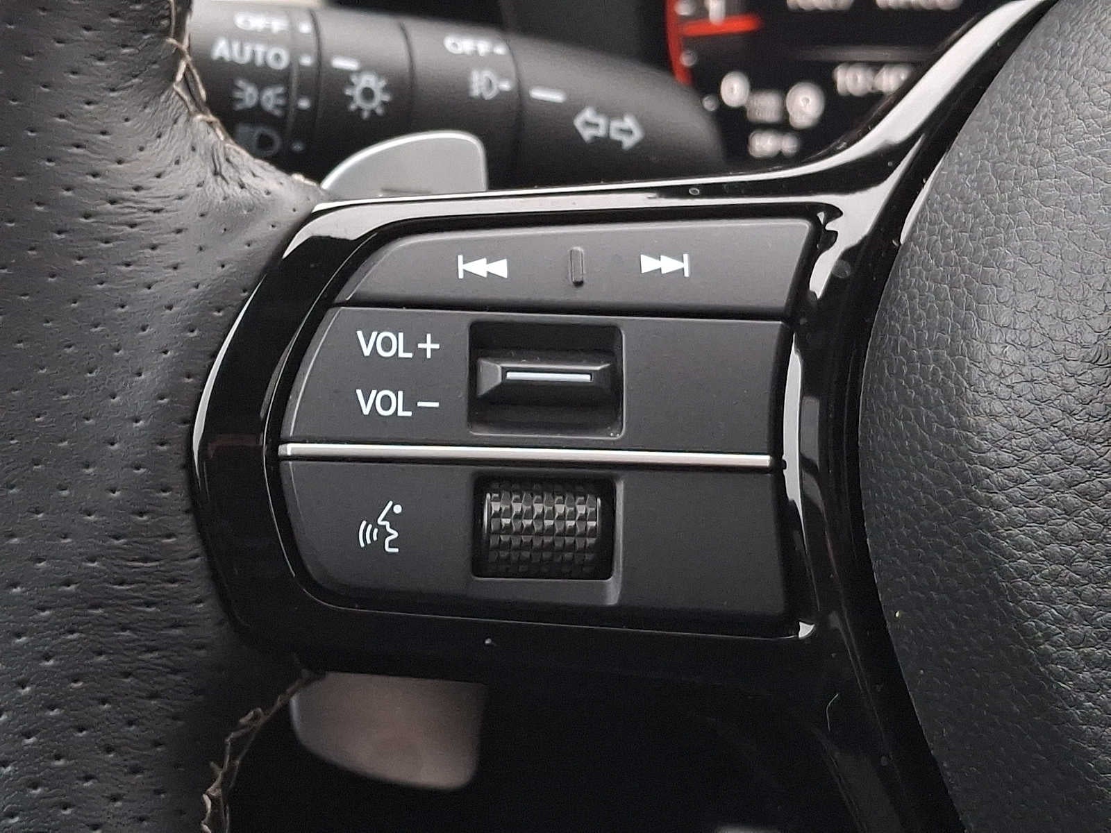 2025 Acura ADX w/A-Spec Advance Package