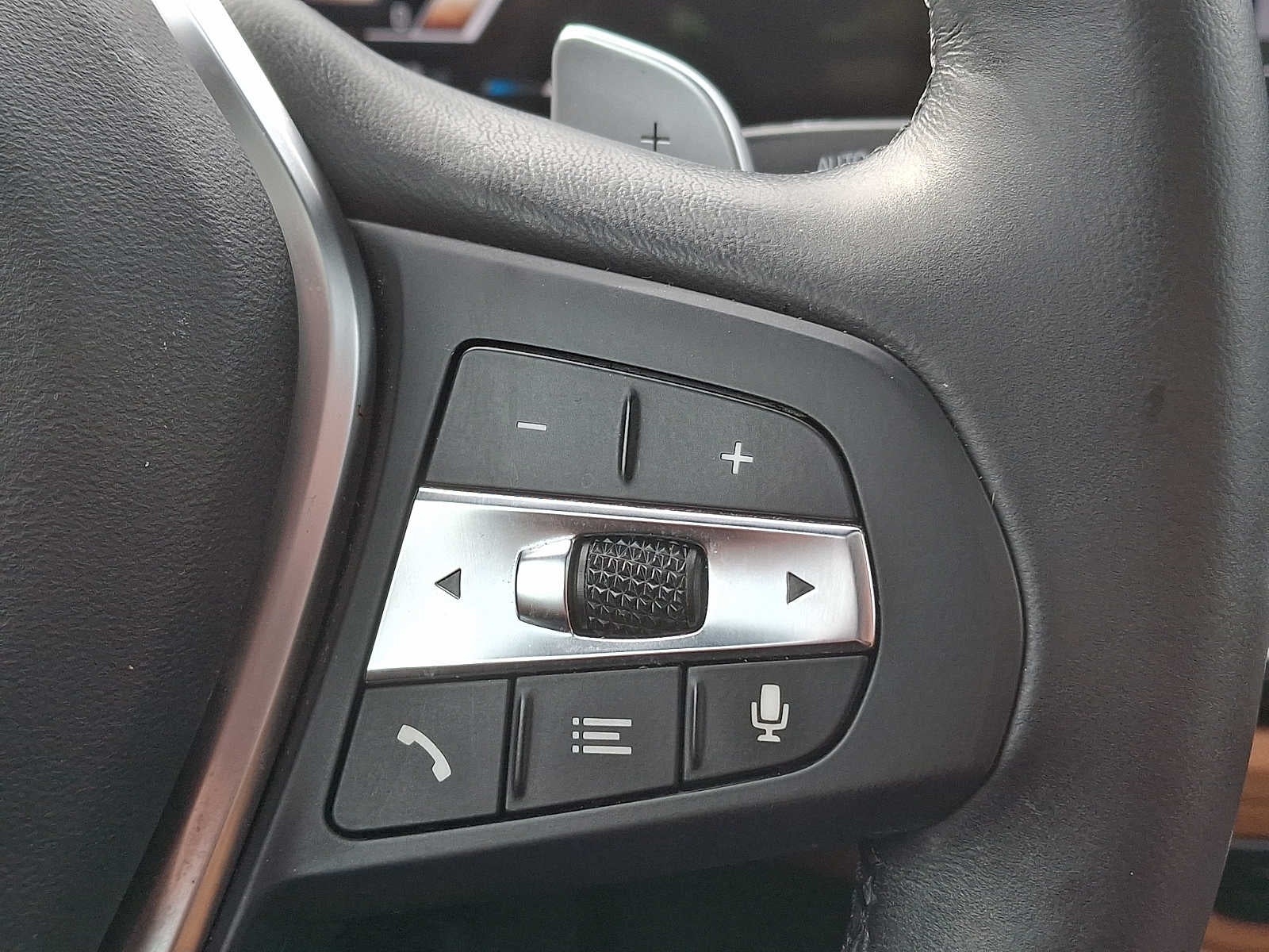 2023 BMW 3 Series 330i xDrive