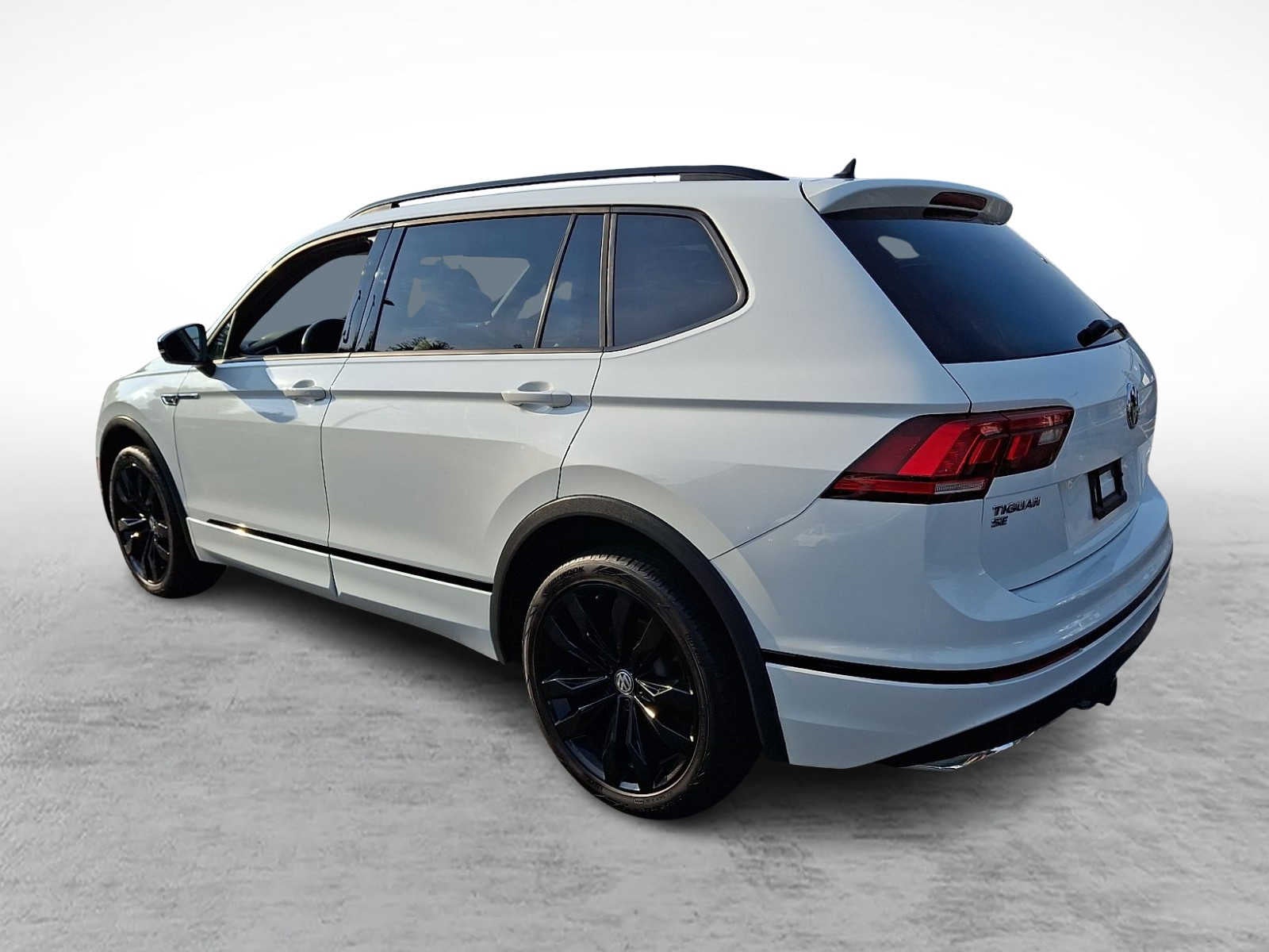 2021 Volkswagen Tiguan SE R-Line Black