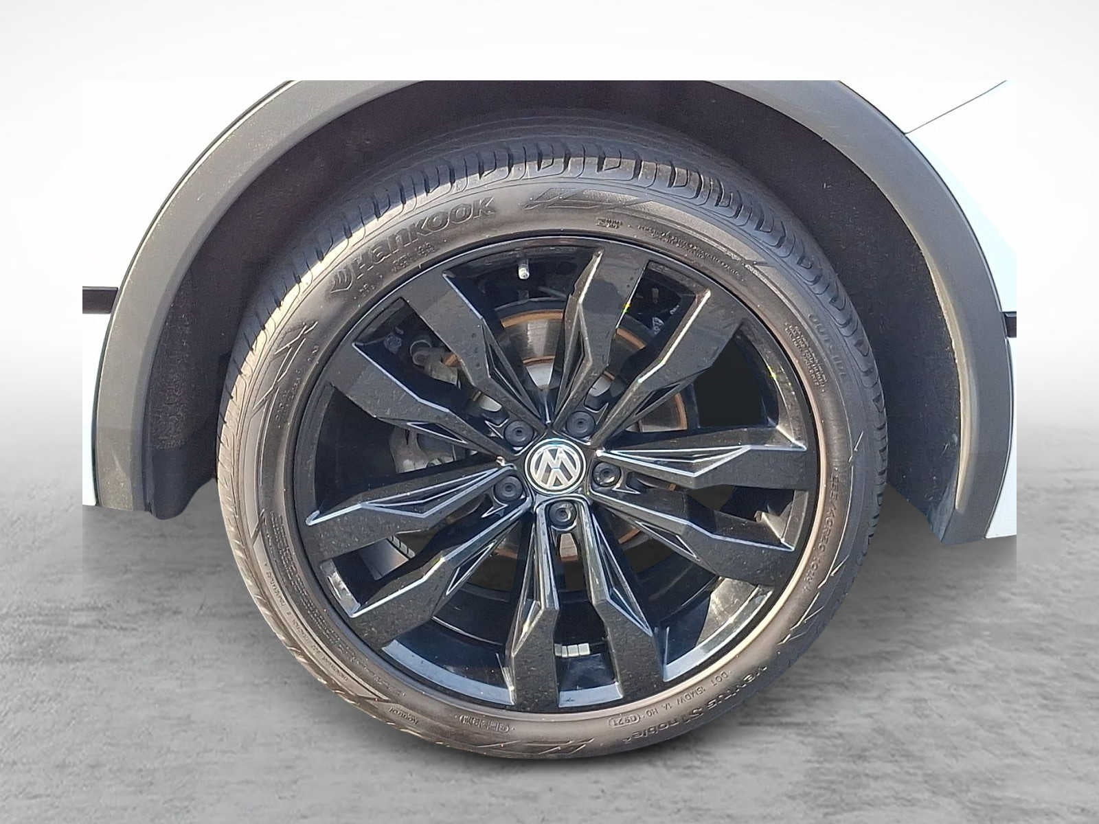 2021 Volkswagen Tiguan SE R-Line Black