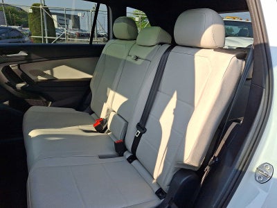 2021 Volkswagen Tiguan SE R-Line Black