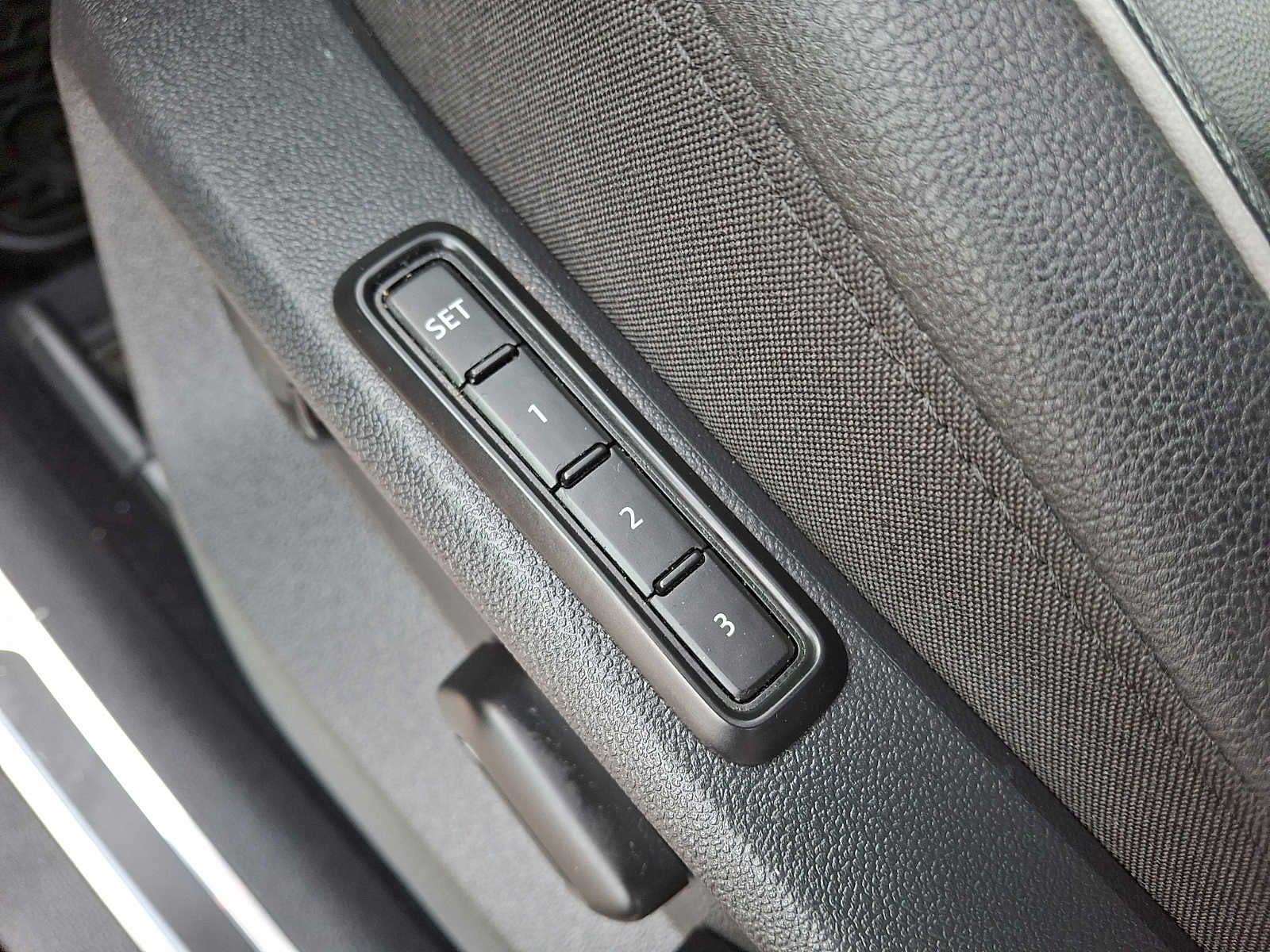 2019 Volkswagen Tiguan SEL Premium