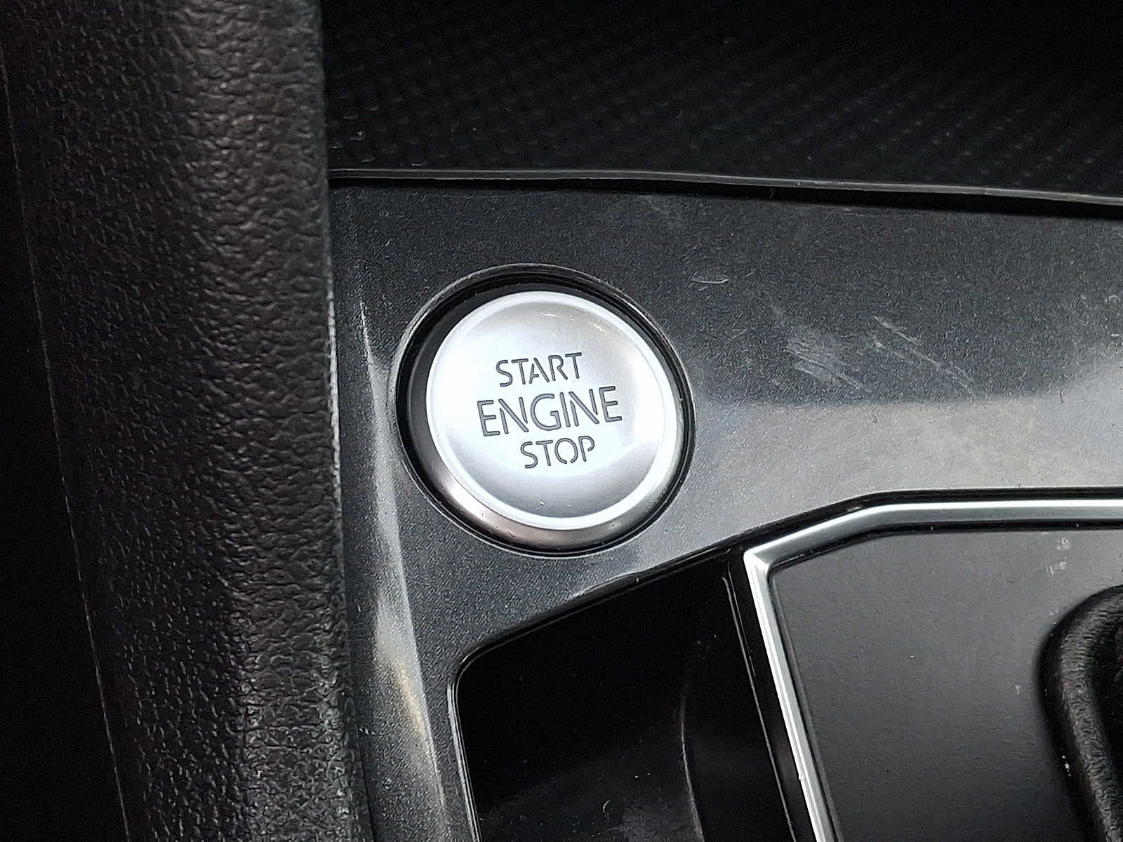 2019 Volkswagen Tiguan SEL Premium