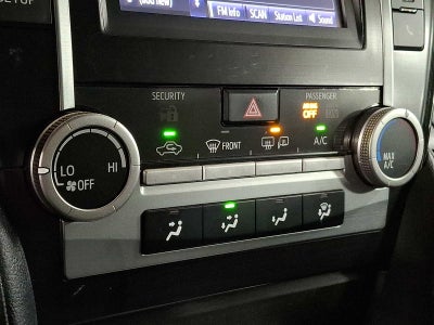 2014 Toyota Camry 2014.5 4dr Sdn I4 Auto SE