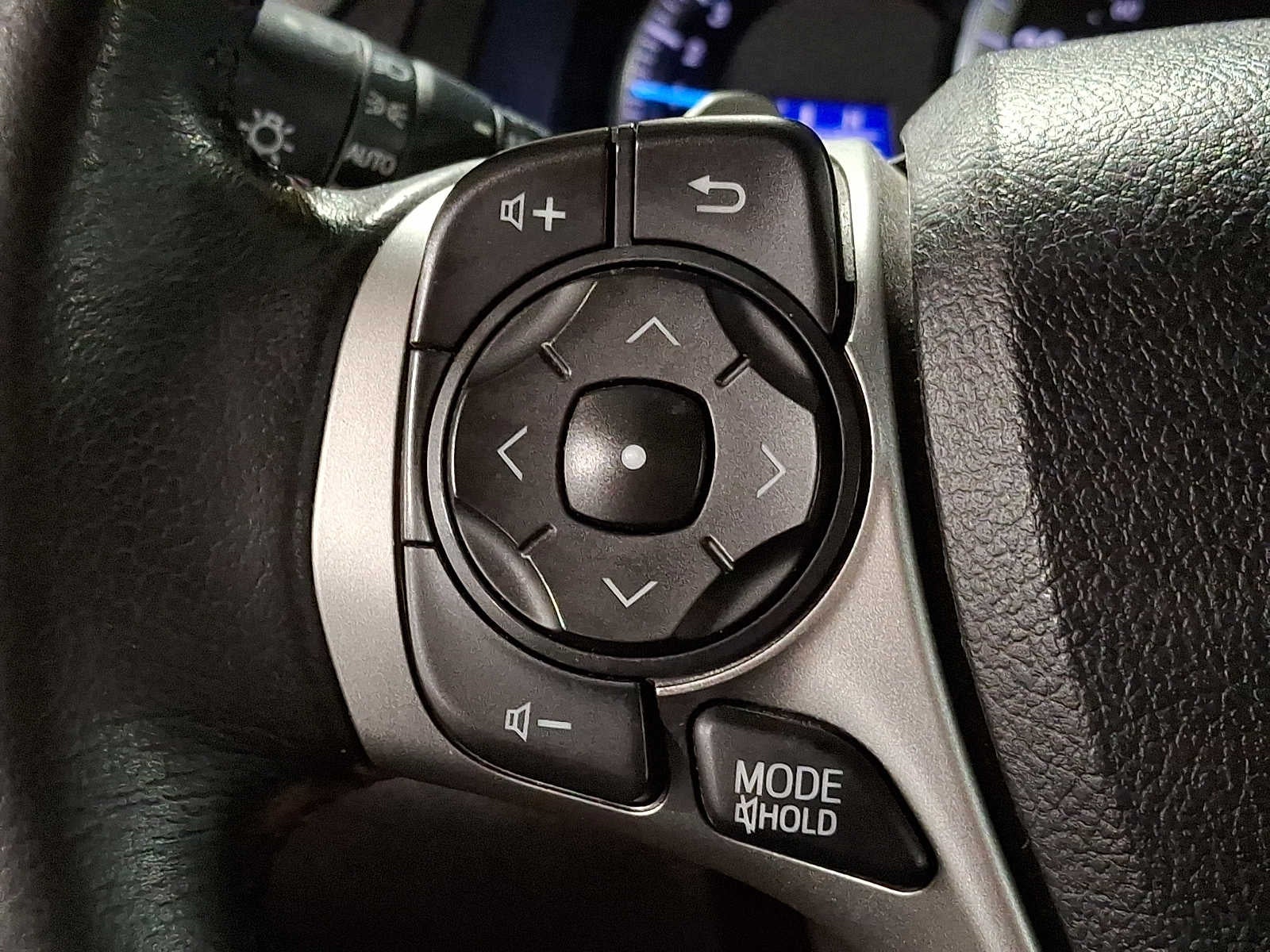 2014 Toyota Camry 2014.5 4dr Sdn I4 Auto SE
