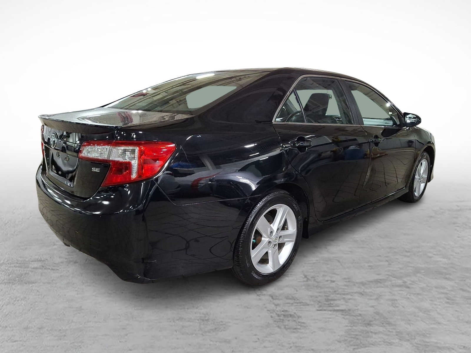 2014 Toyota Camry 2014.5 4dr Sdn I4 Auto SE