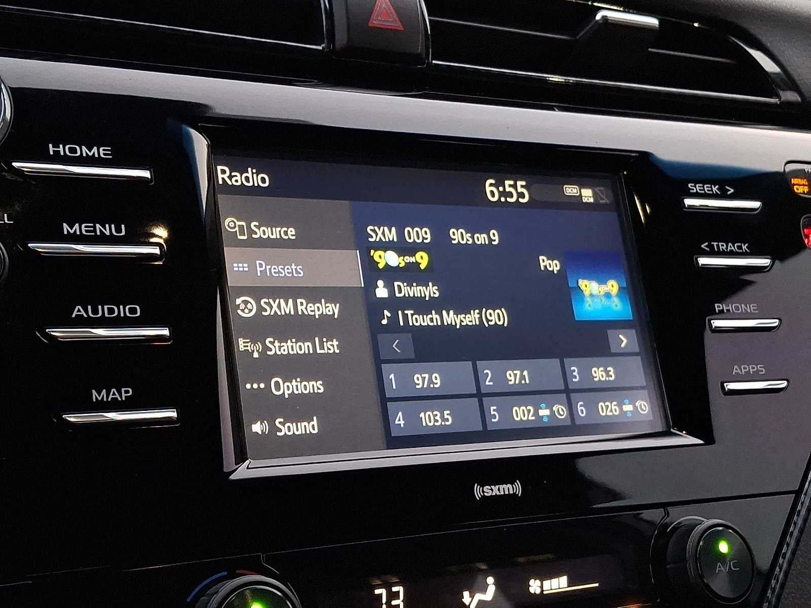 2020 Toyota Camry SE Auto AWD