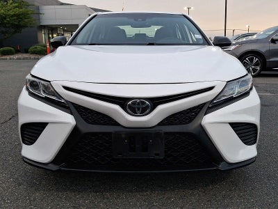2020 Toyota Camry SE Auto AWD