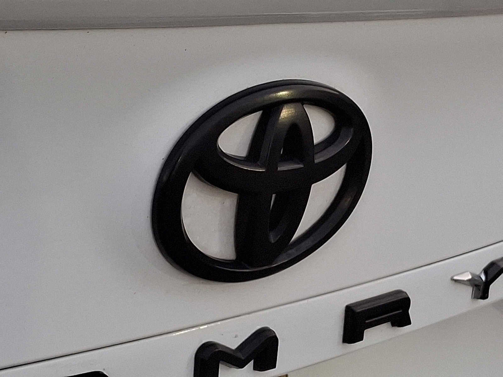 2020 Toyota Camry SE Auto AWD