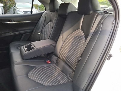 2020 Toyota Camry SE Auto AWD