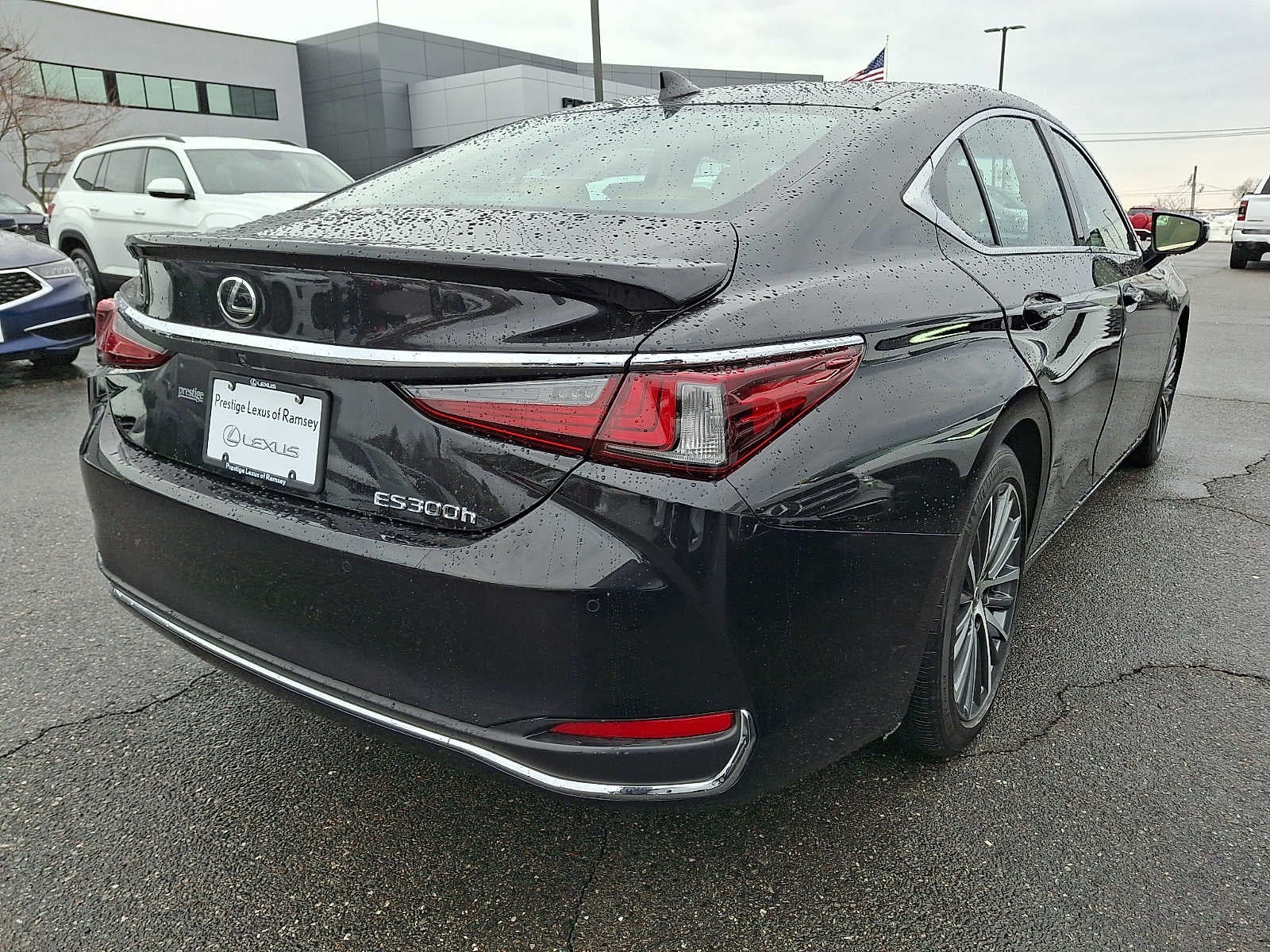 2024 Lexus ES ES 300h FWD