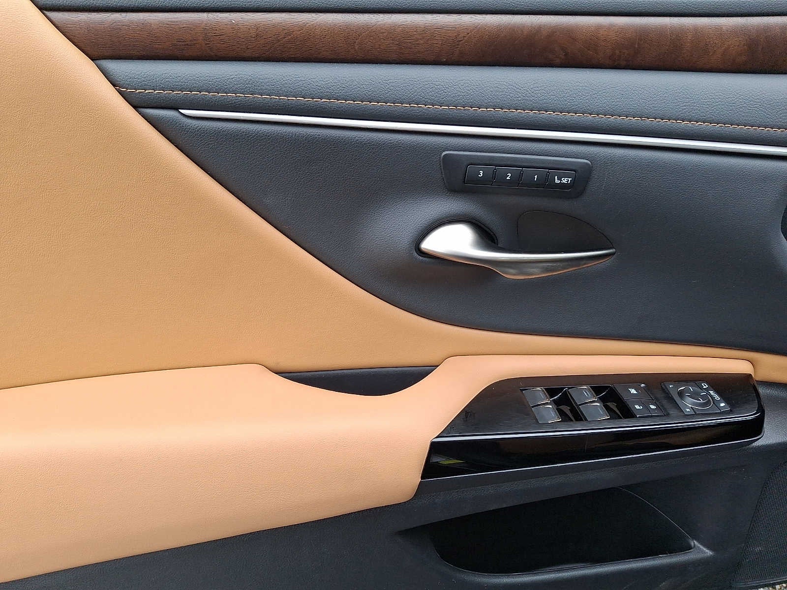 2024 Lexus ES ES 300h FWD