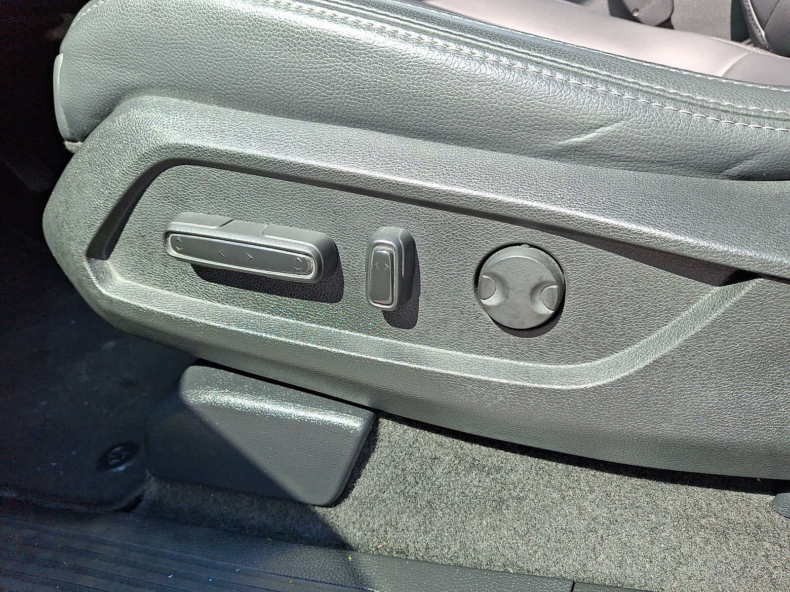 2023 Honda Pilot EX-L 8 Passenger