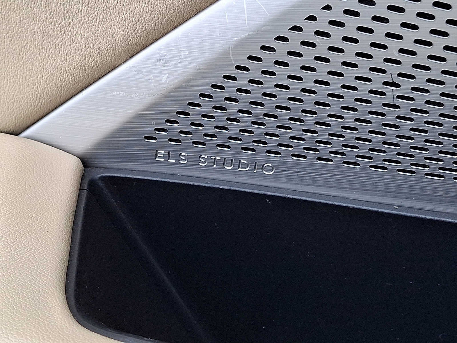 2023 Acura MDX w/Technology Package