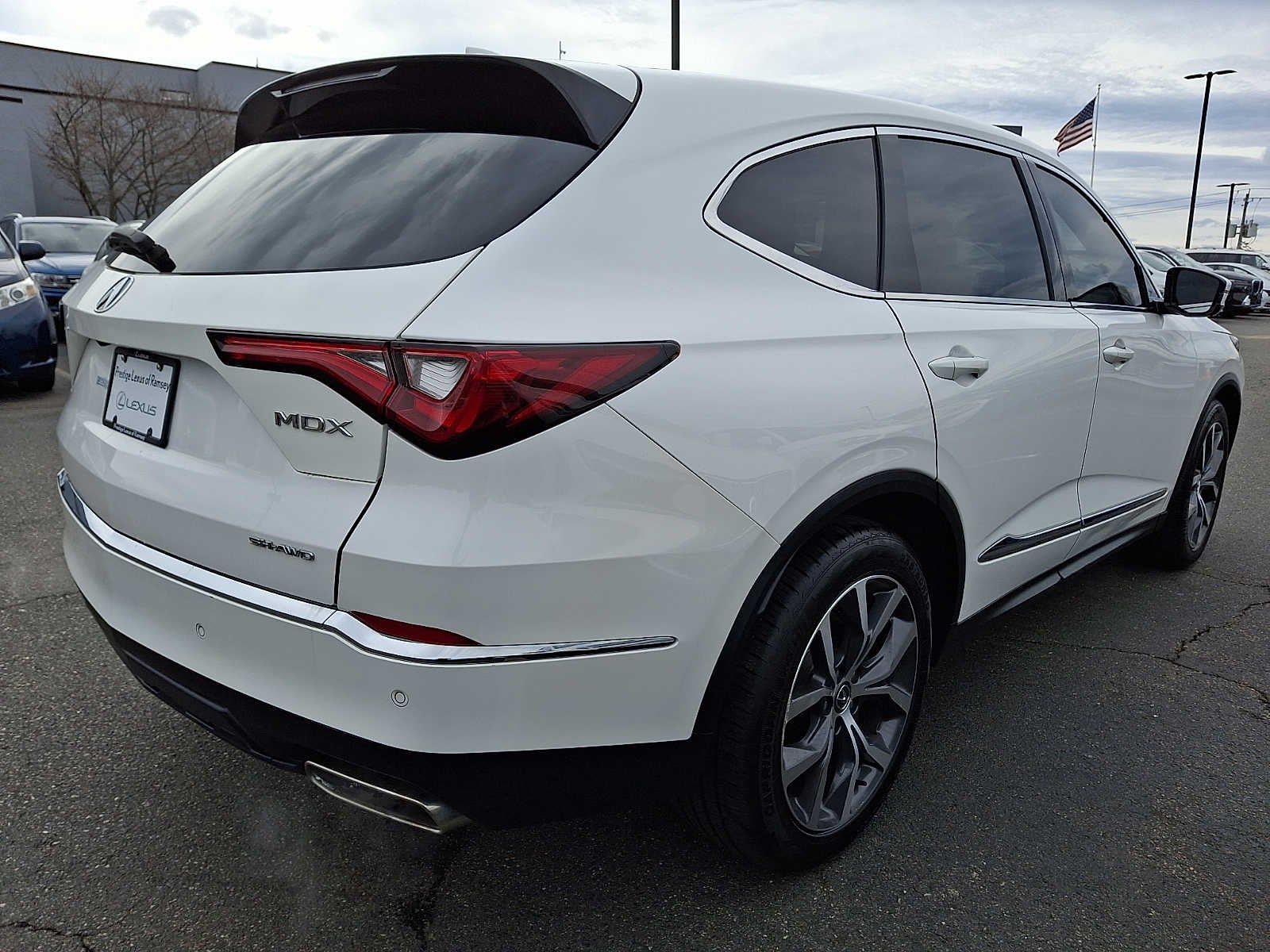 2023 Acura MDX w/Technology Package