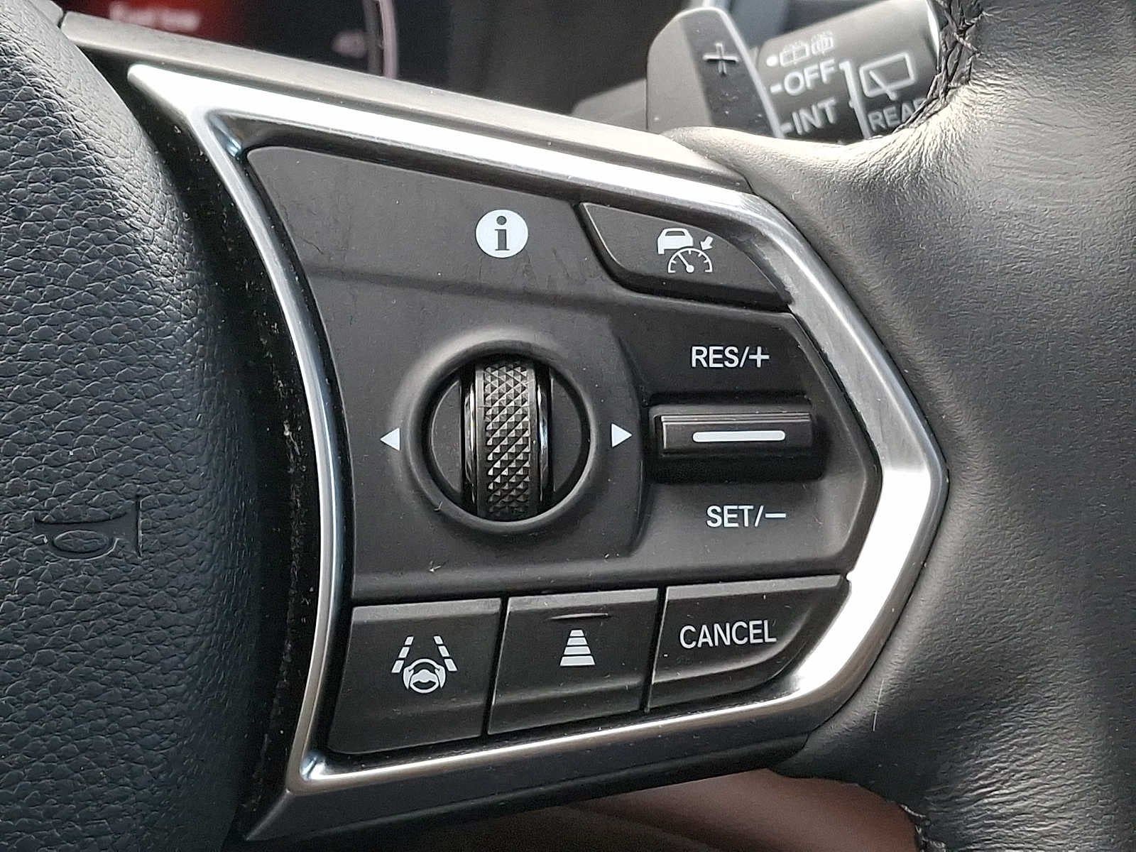 2023 Acura MDX w/Technology Package