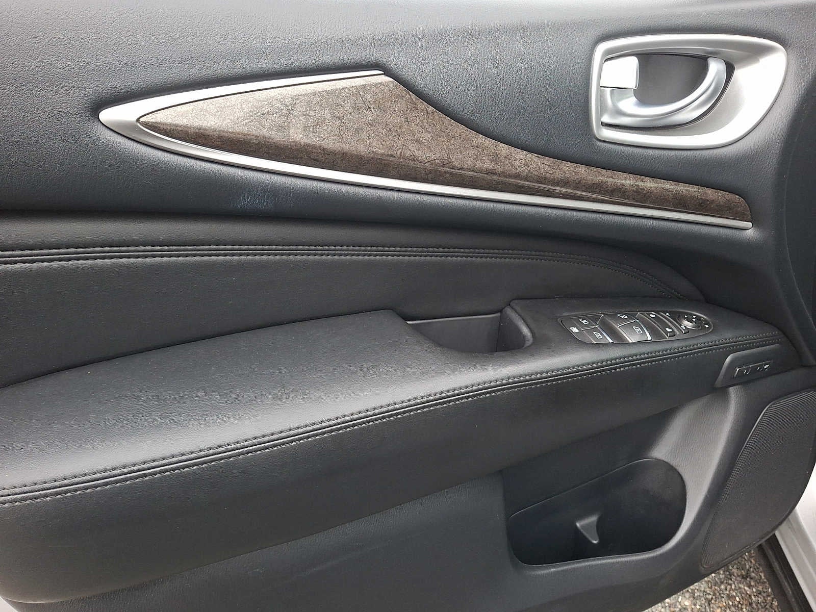 2014 INFINITI QX60 AWD 4dr