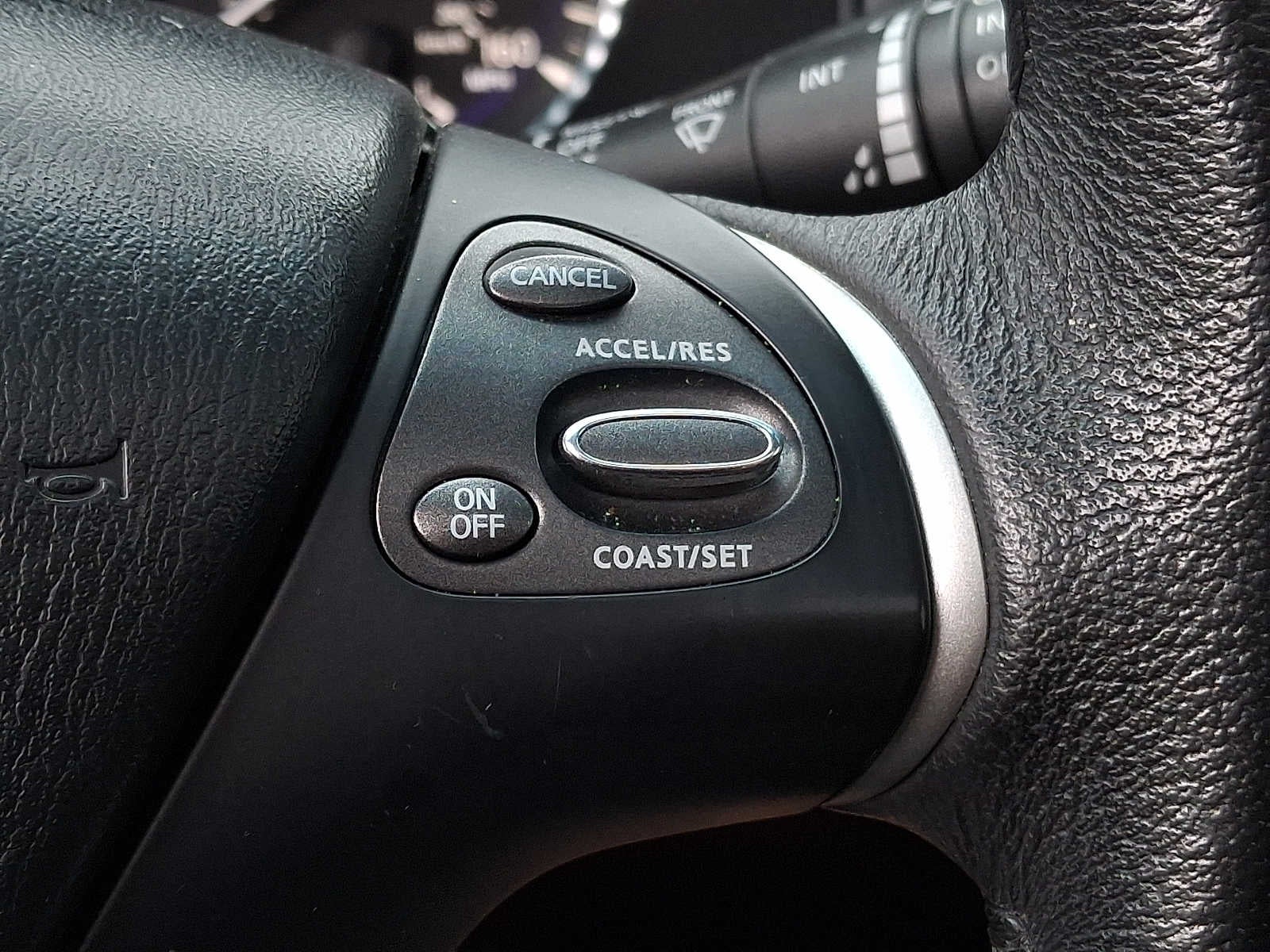 2014 INFINITI QX60 AWD 4dr