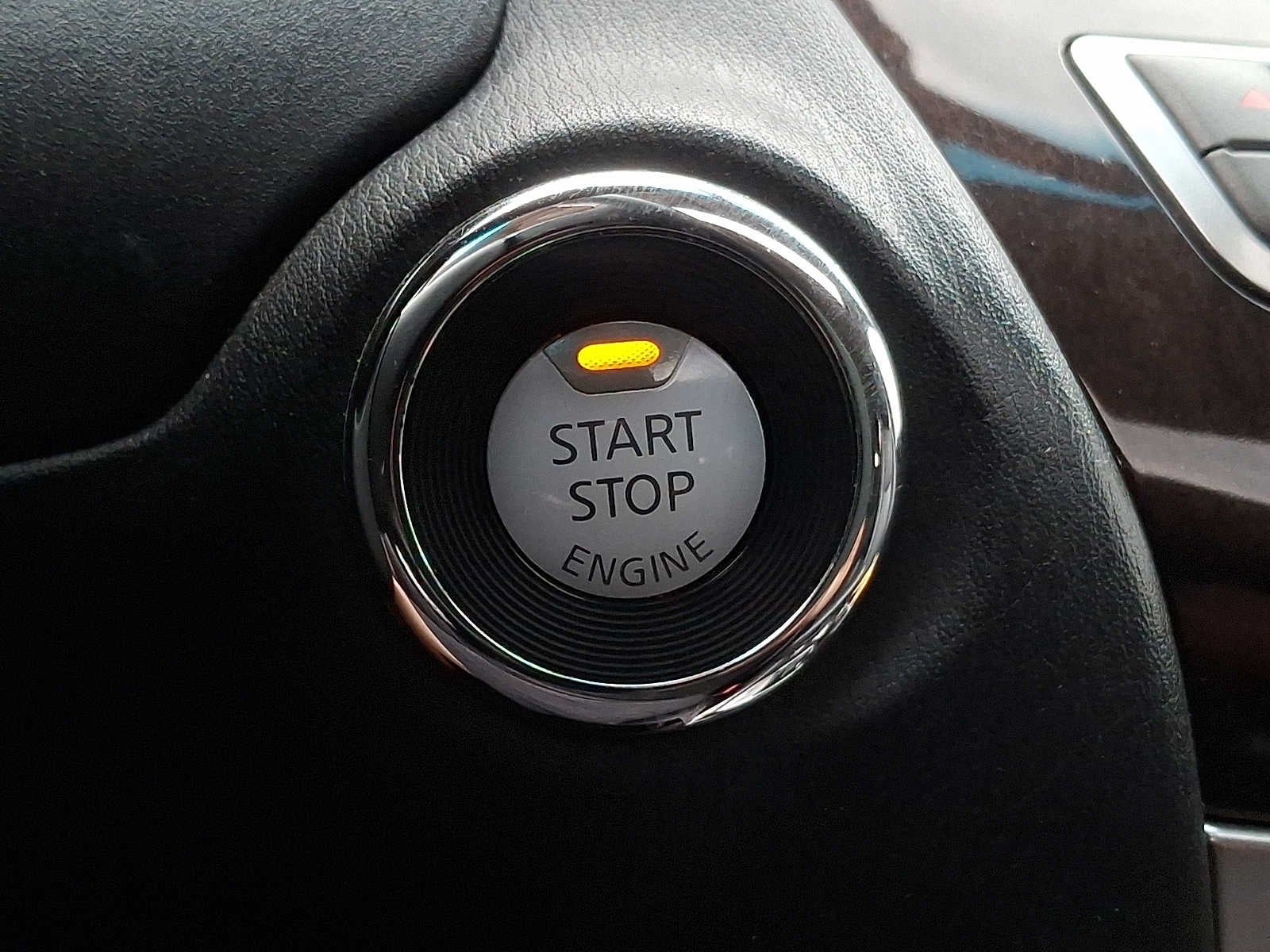 2014 INFINITI QX60 AWD 4dr