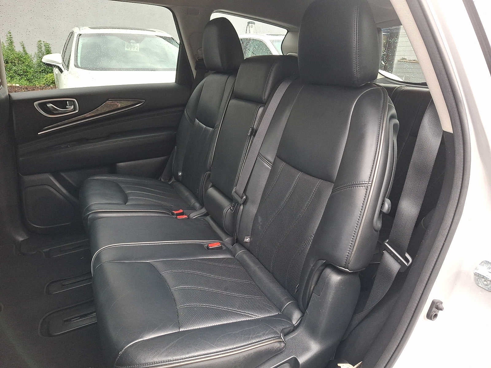 2014 INFINITI QX60 AWD 4dr