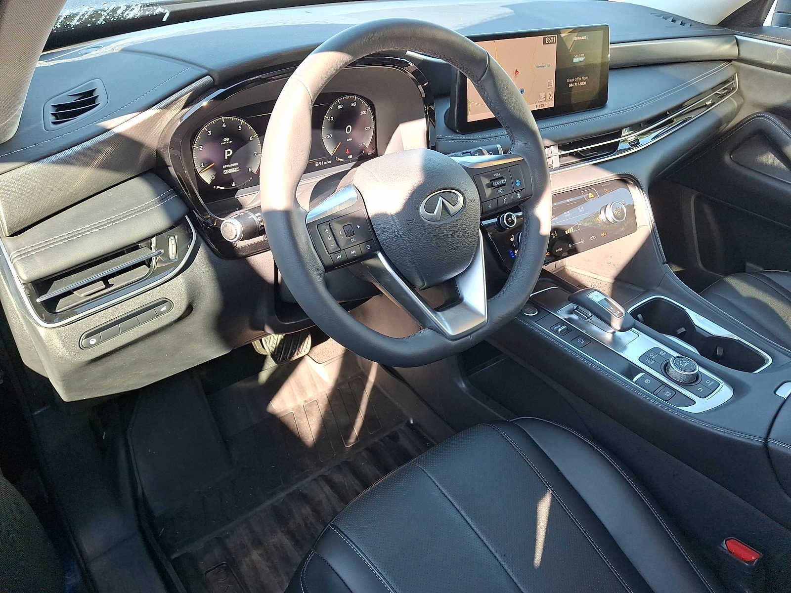2023 INFINITI QX60 LUXE