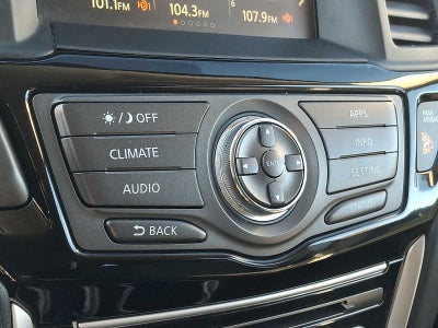 2020 Nissan Pathfinder S