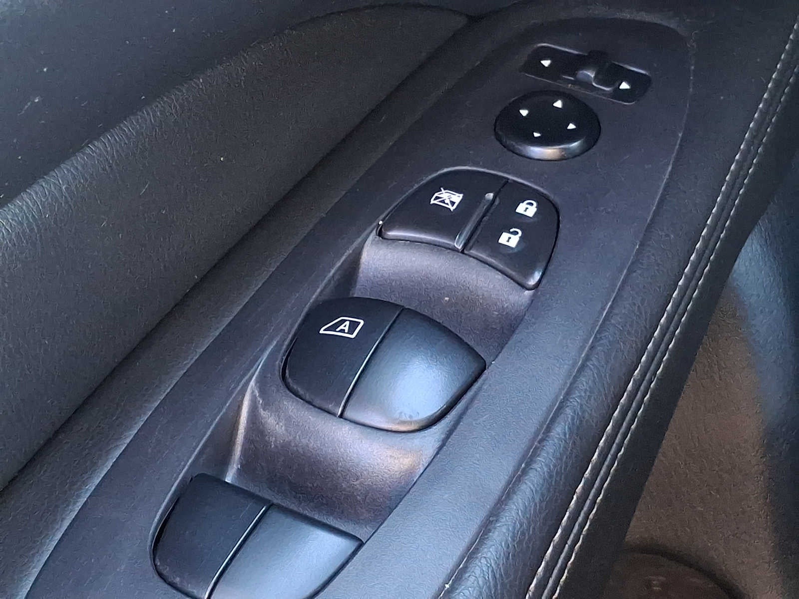 2020 Nissan Pathfinder S